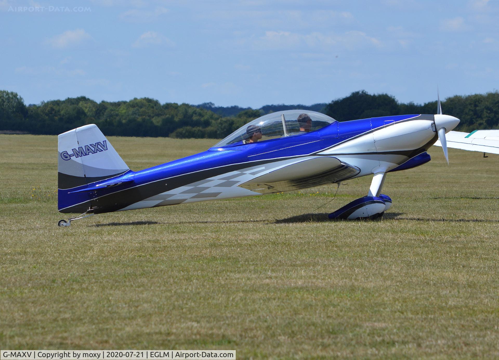 G-MAXV, 2000 Vans RV-4 C/N PFA 181-13266, Vans RV-4 at White Waltham.