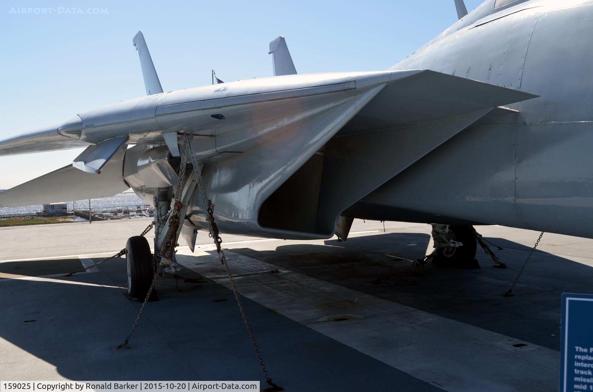 159025, Grumman F-14A Tomcat C/N 86, Right intake F-14A  USS Yorktown  Patriots Point