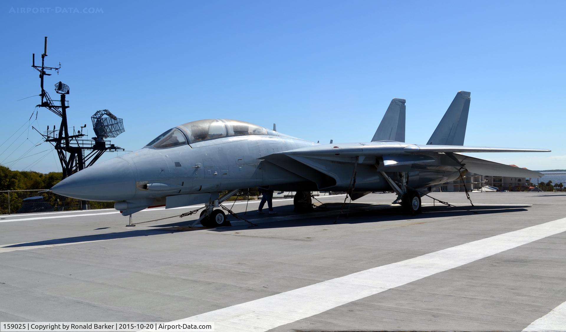 159025, Grumman F-14A Tomcat C/N 86, F-14A  USS Yorktown  Patriots Point