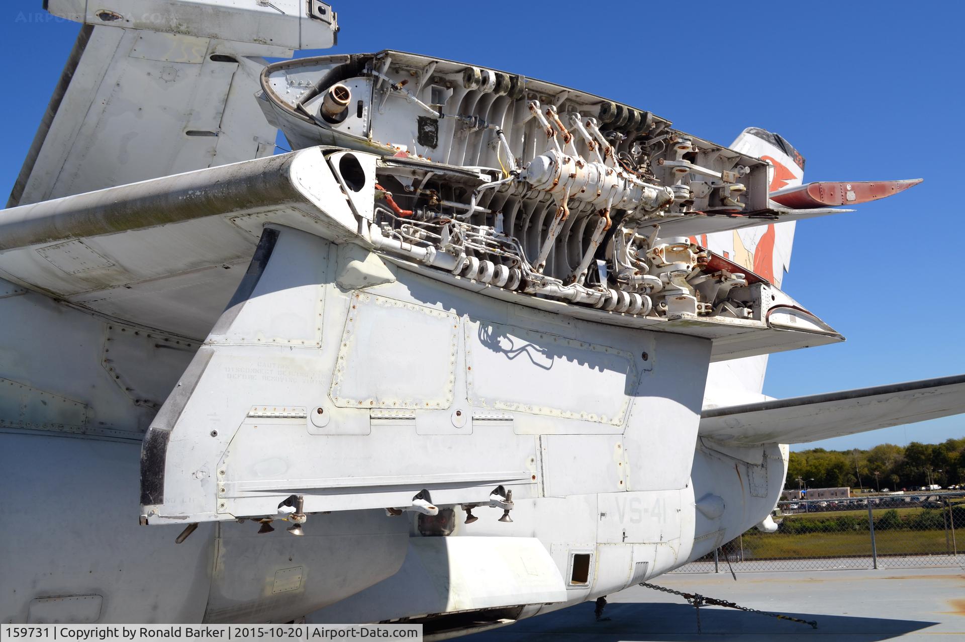 159731, Lockheed S-3B Viking C/N 394A-1060, Wingfold S-3B  USS Yorktown  Patriots Point