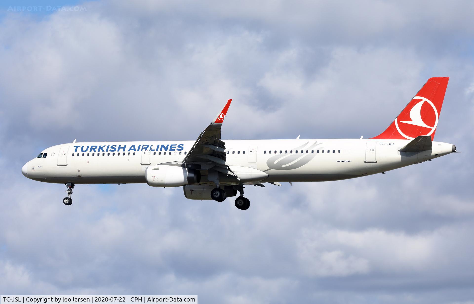 TC-JSL, 2011 Airbus A321-231 C/N 5667, Copenhagen 22.7.2020