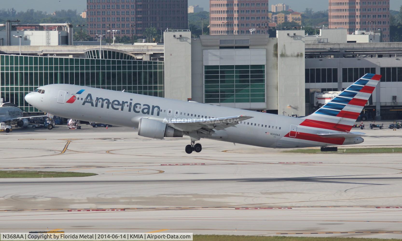 N368AA, 1991 Boeing 767-323 C/N 25195, MIA 2014