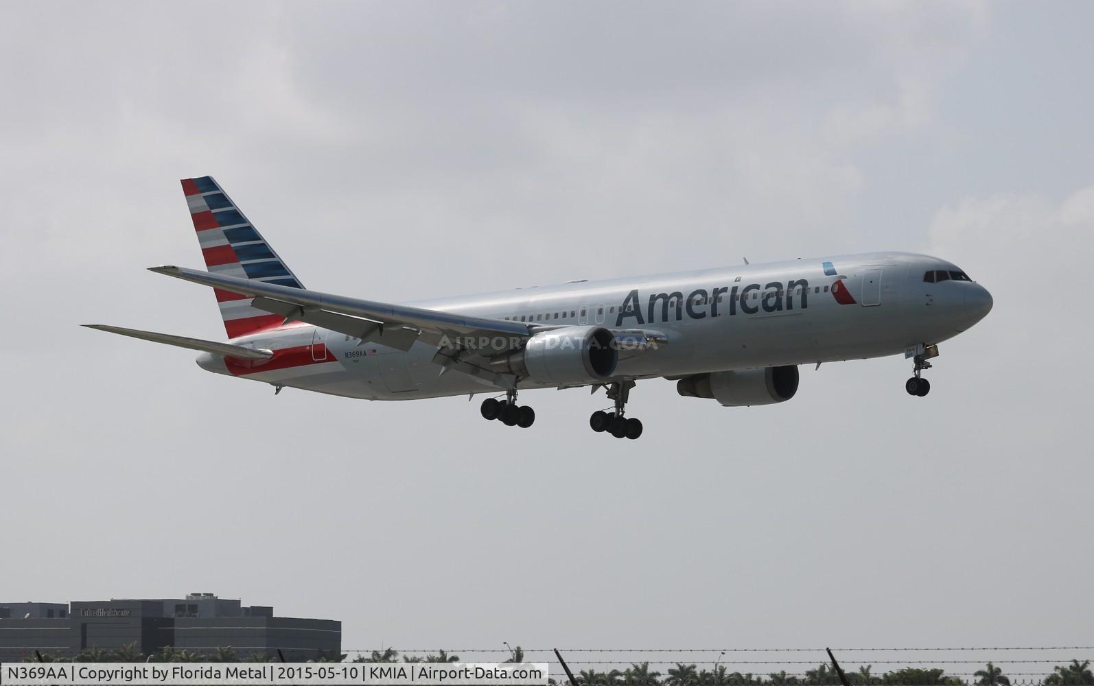 N369AA, 1992 Boeing 767-323 C/N 25196, MIA 2015