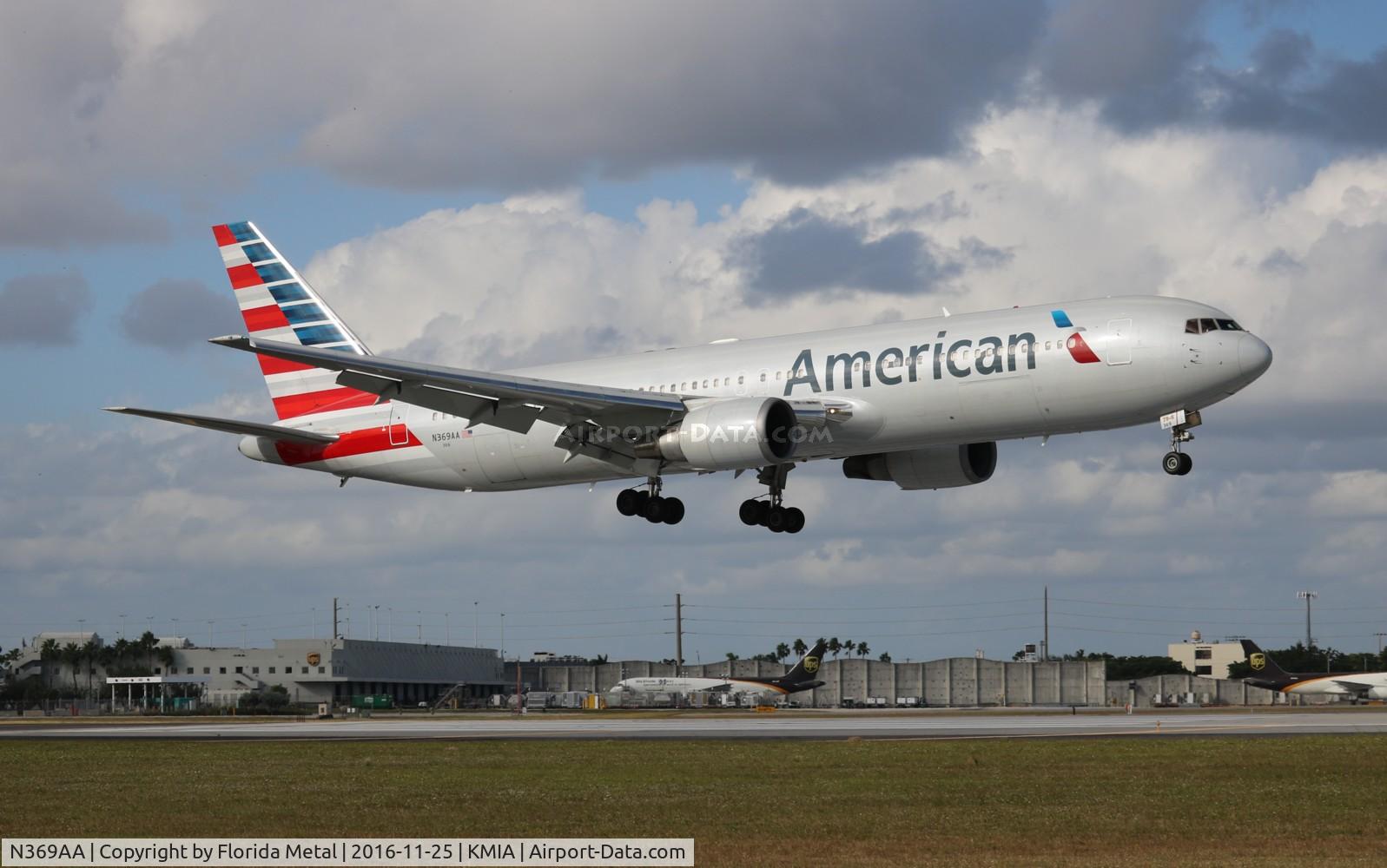 N369AA, 1992 Boeing 767-323 C/N 25196, MIA 2016