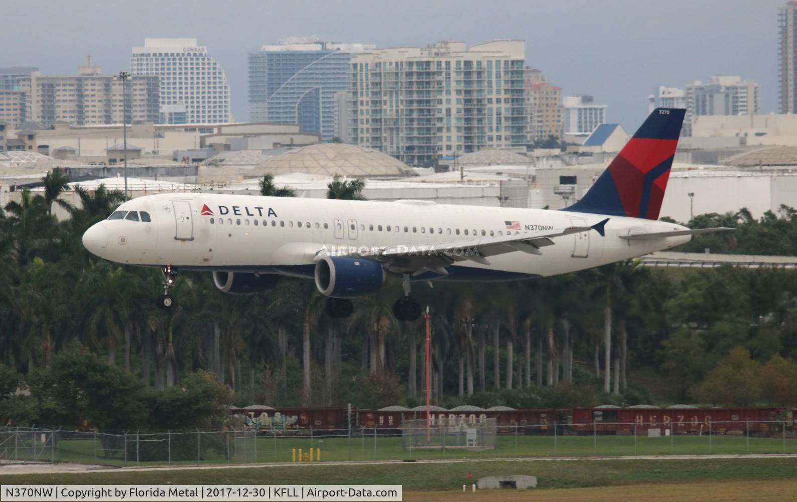 N370NW, 1999 Airbus A320-212 C/N 1037, FLL 2017
