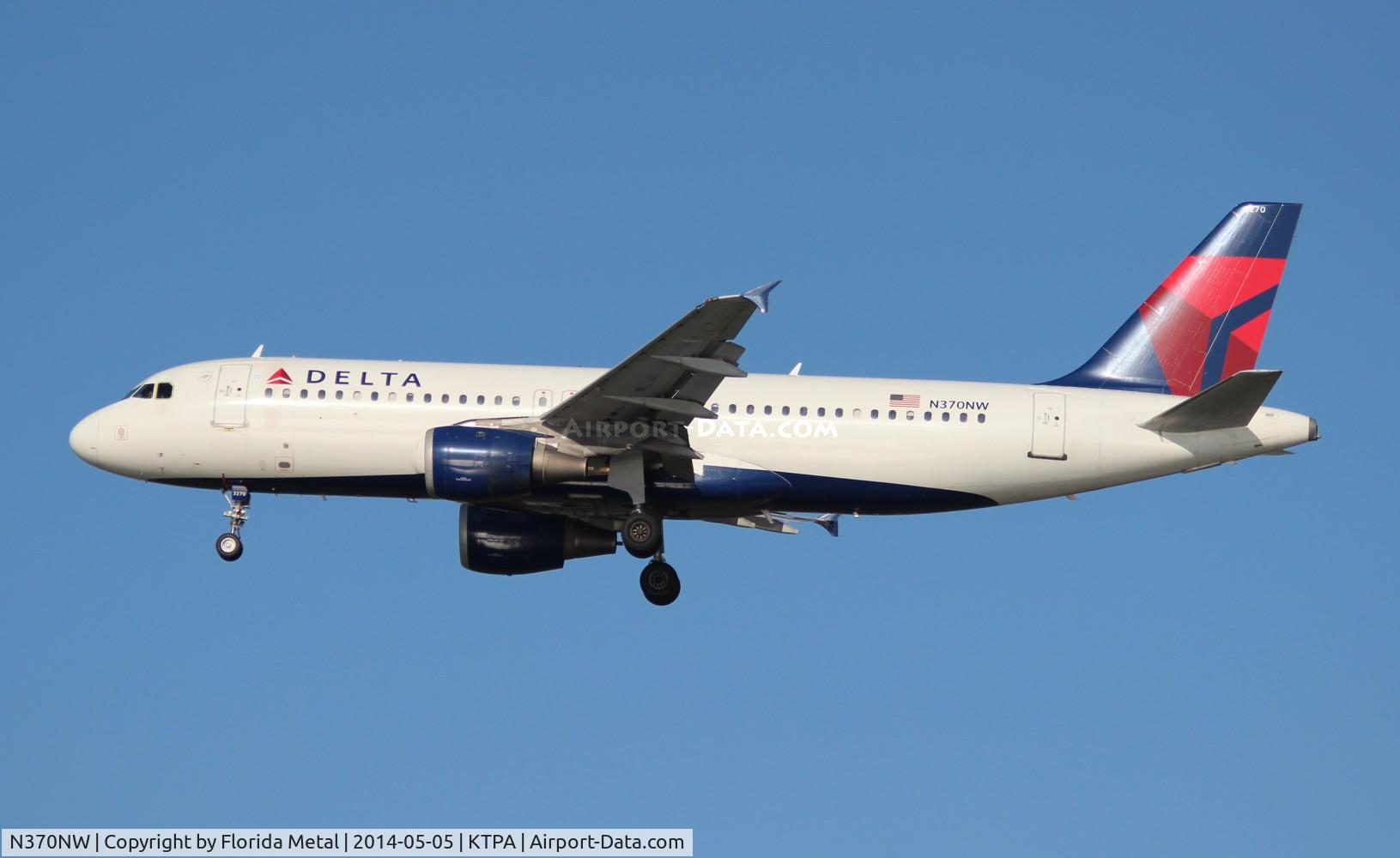 N370NW, 1999 Airbus A320-212 C/N 1037, TPA 2014