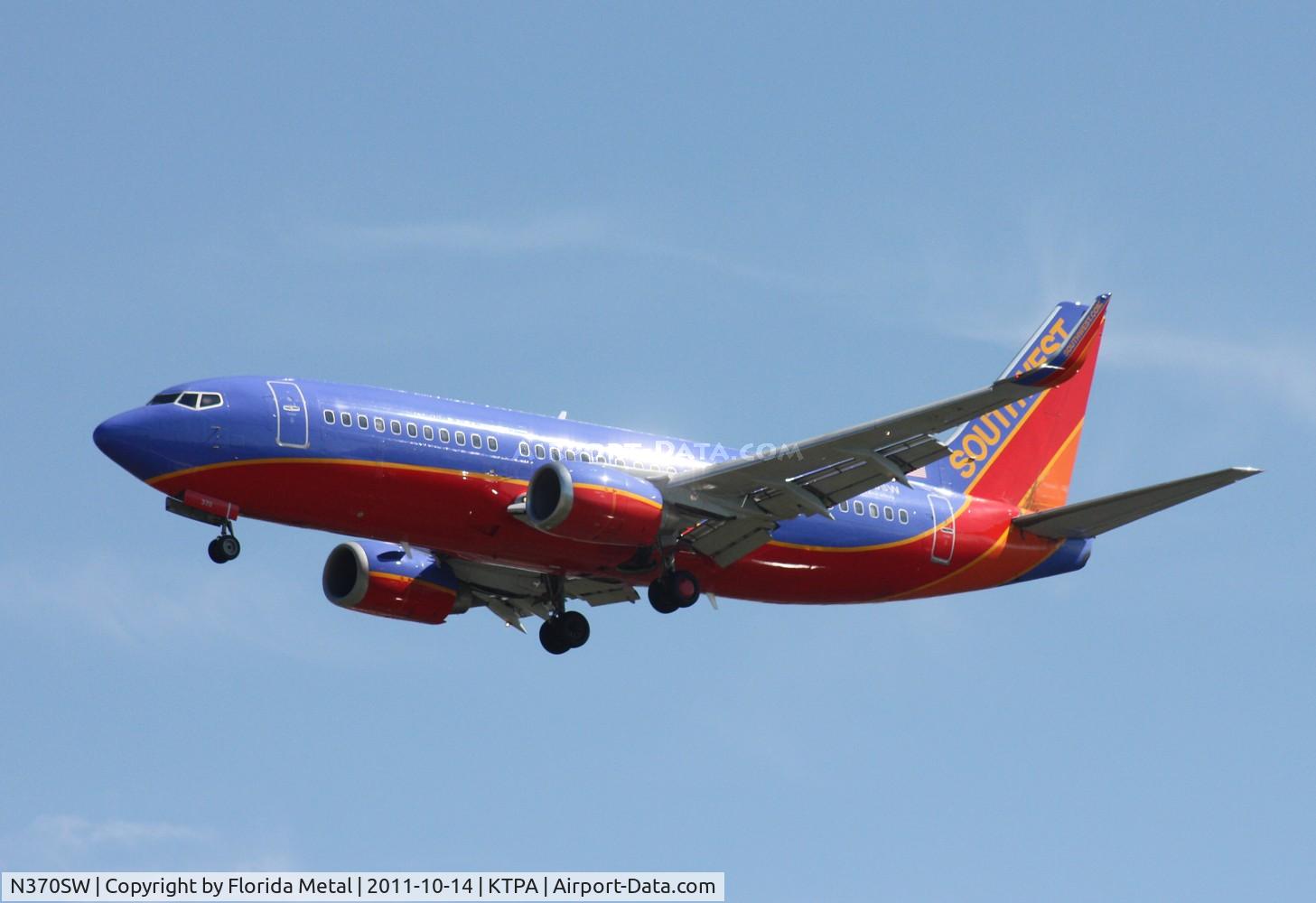N370SW, 1993 Boeing 737-3H4 C/N 26597, TPA 2011