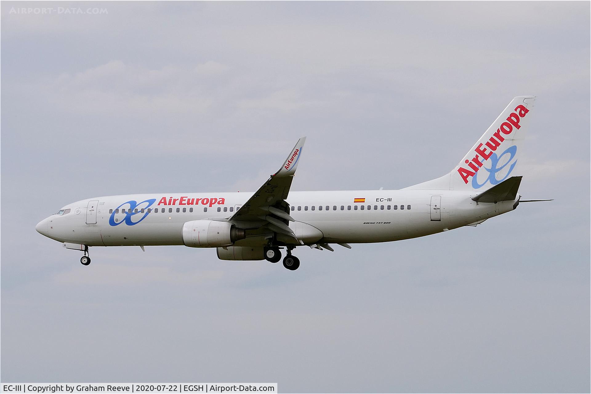 EC-III, 2002 Boeing 737-86Q C/N 30284, Landing at Norwich.