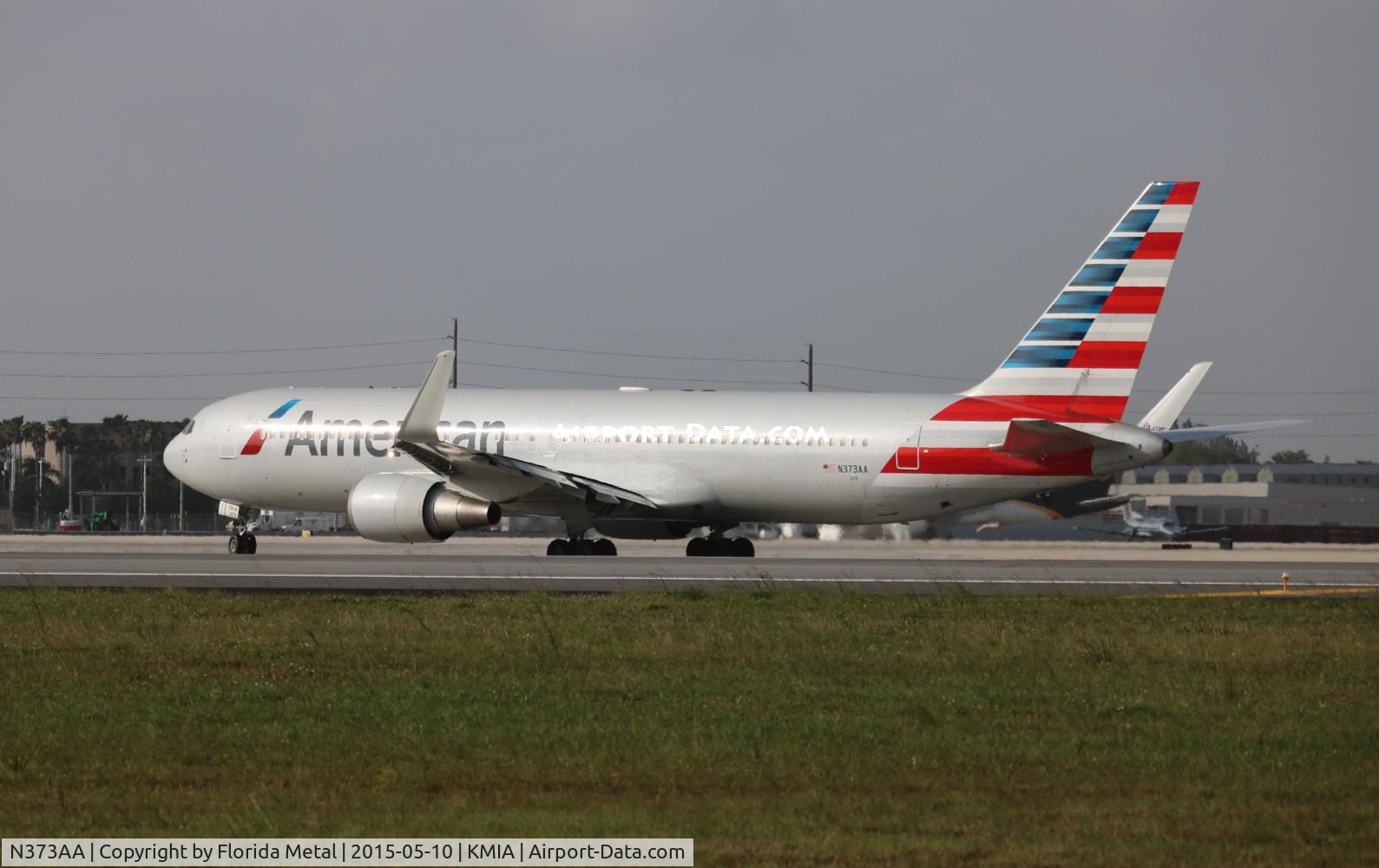 N373AA, 1992 Boeing 767-323 C/N 25200, MIA 2015