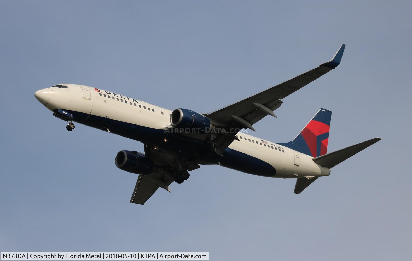 N373DA, 1998 Boeing 737-832 C/N 29621, TPA 2018