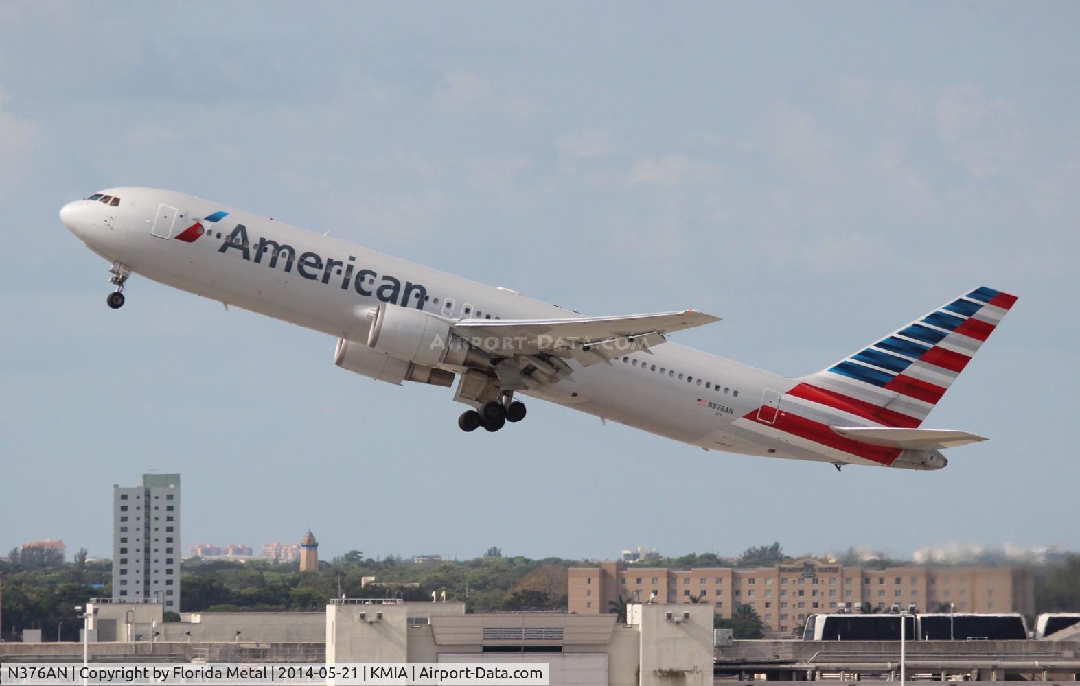 N376AN, 1992 Boeing 767-323 C/N 25445, MIA 2014