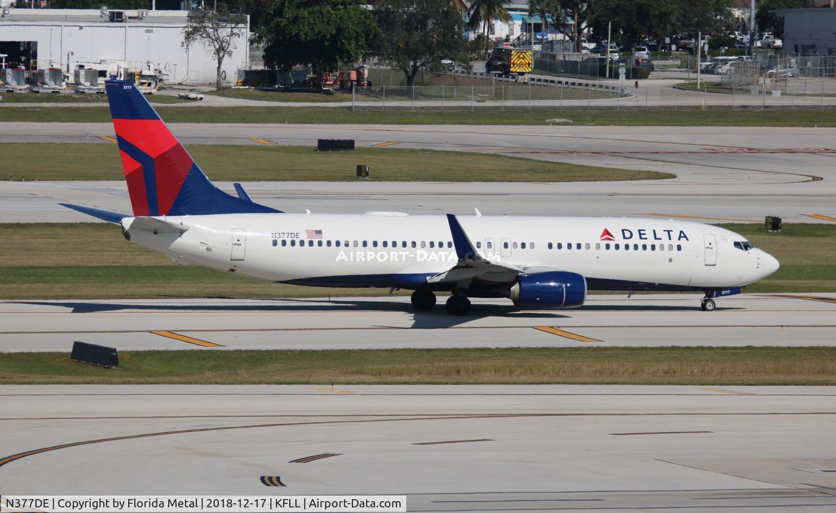 N377DE, 2013 Boeing 737-8EH C/N 39632, FLL 2018