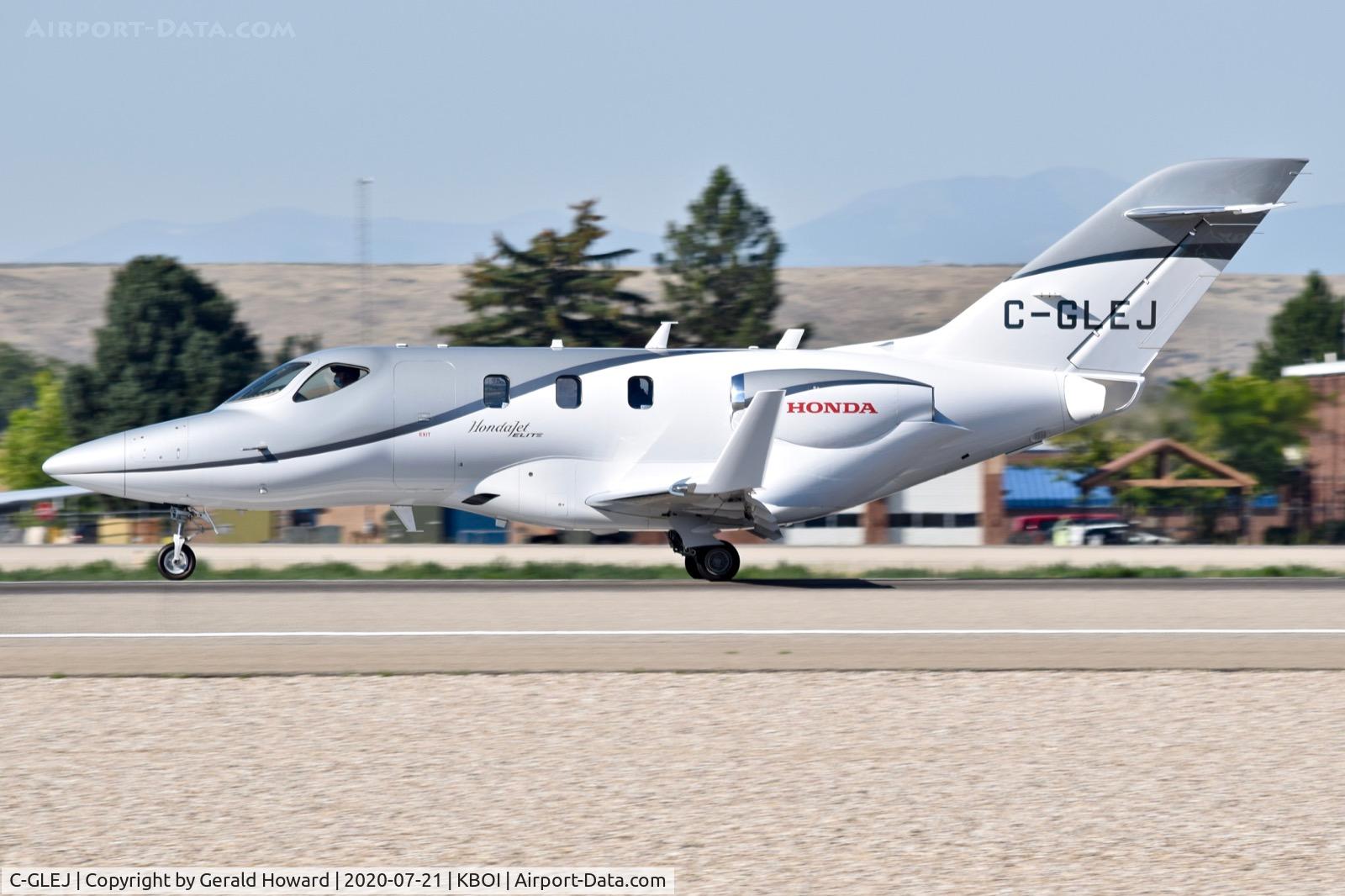 C-GLEJ, 2019 Honda HA-420 HondaJet C/N 42000148, Landing 10L.