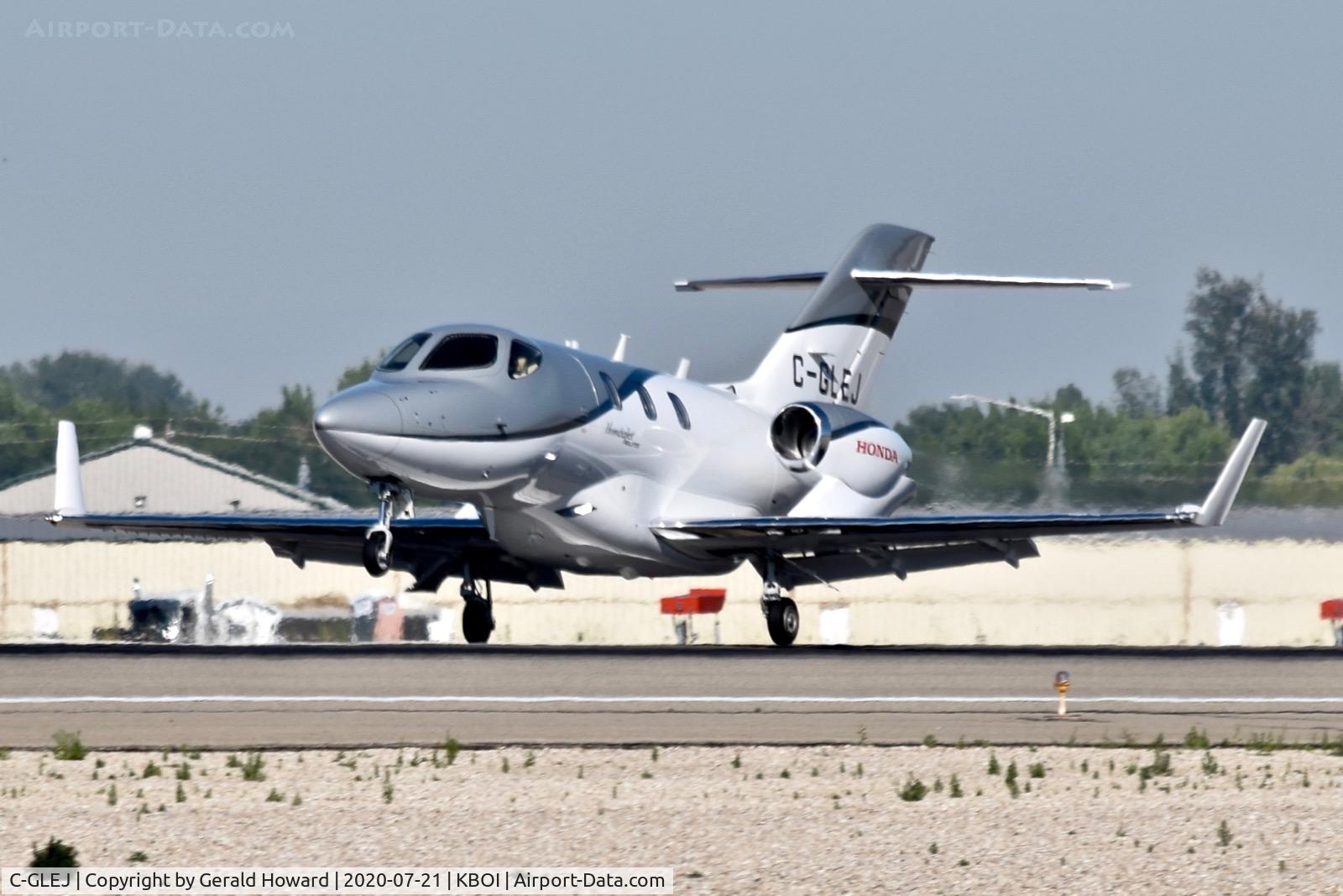 C-GLEJ, 2019 Honda HA-420 HondaJet C/N 42000148, Landing 10L.