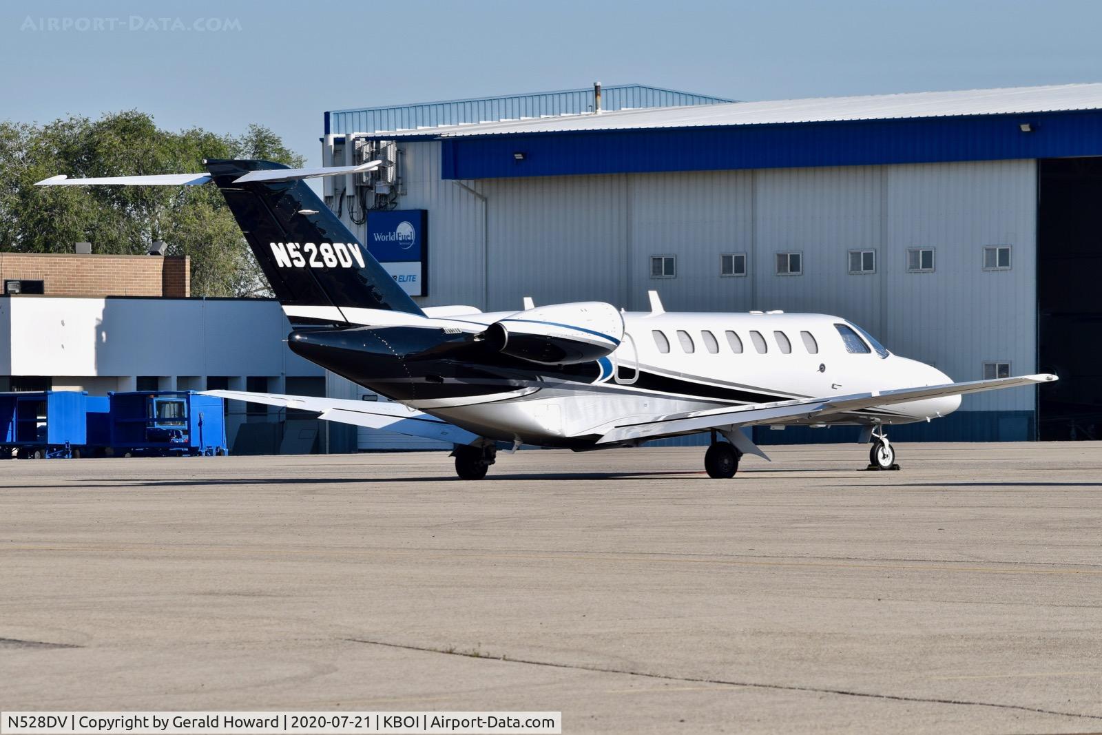 N528DV, 2009 Cessna 525B Citationjet CJ3 C/N 525B-0329, Parked on the north GA ramp.