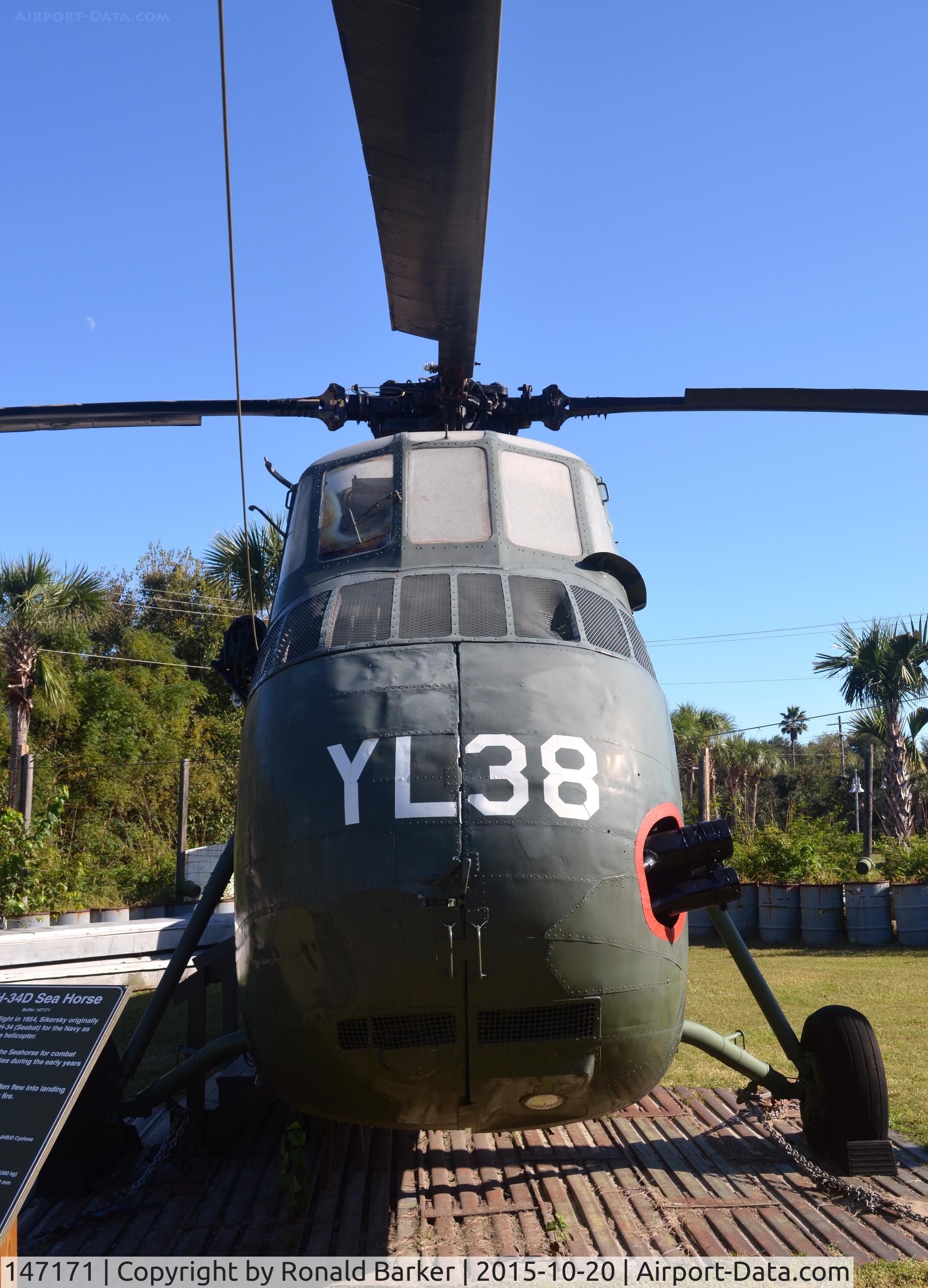 147171, Sikorsky UH-34D Seahorse C/N 58-1087, UH-34D  Vietnam Village Patriots Poiint