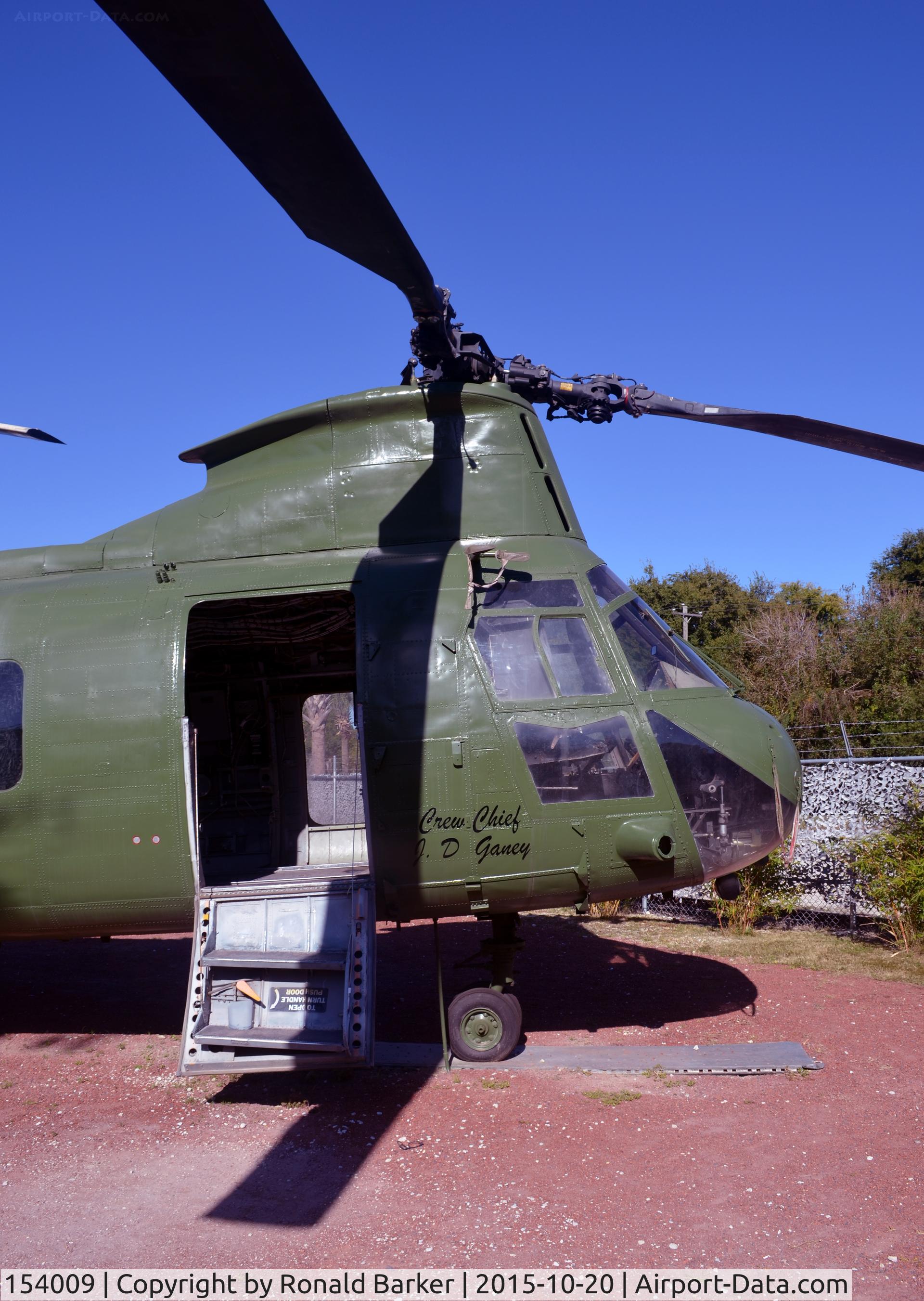 154009, Boeing Vertol CH-46E Sea Knight C/N 2360, CH-46E  Vietnam Village Patriots Point