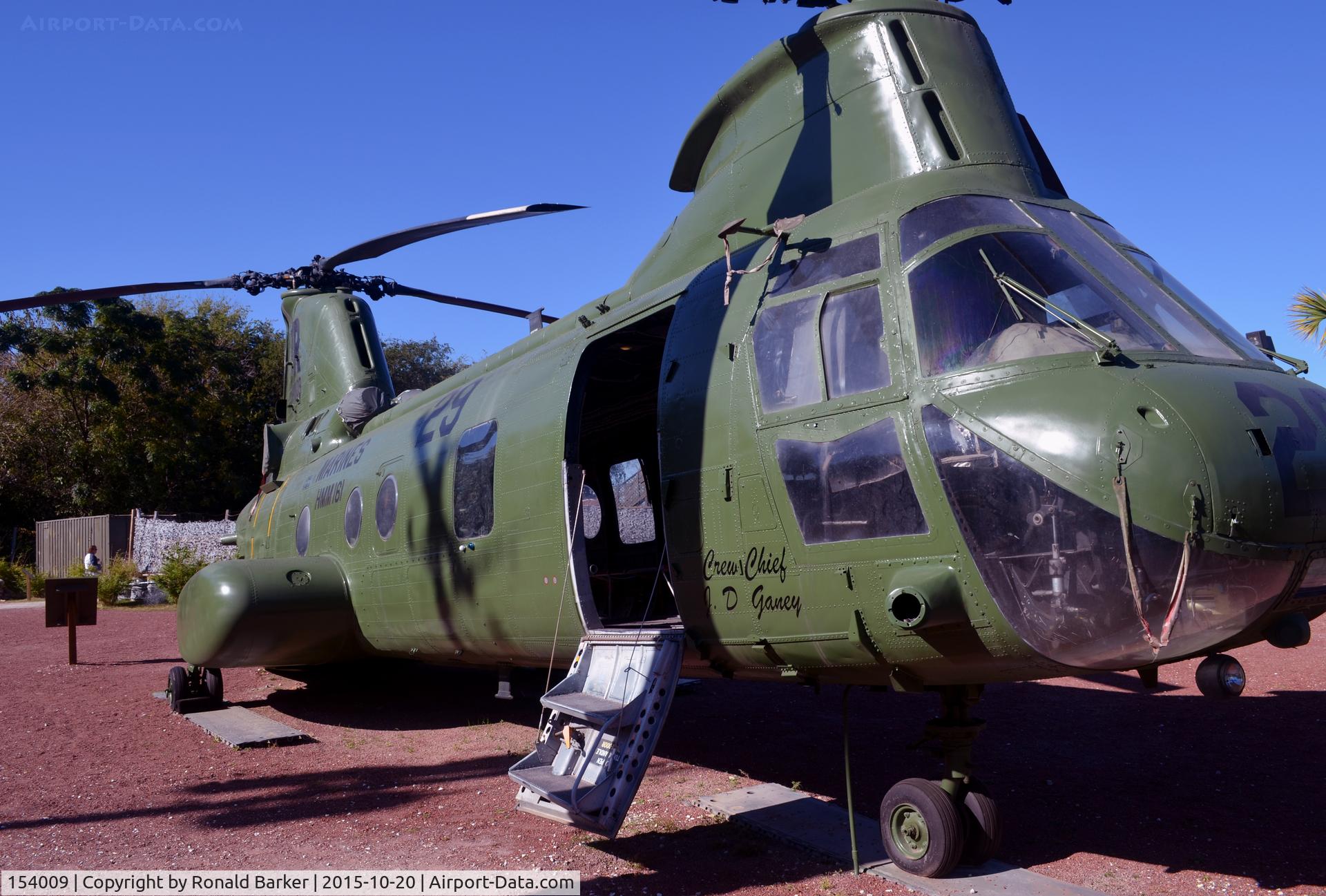 154009, Boeing Vertol CH-46E Sea Knight C/N 2360, CH-46E  Vietnam Village Patriot Point