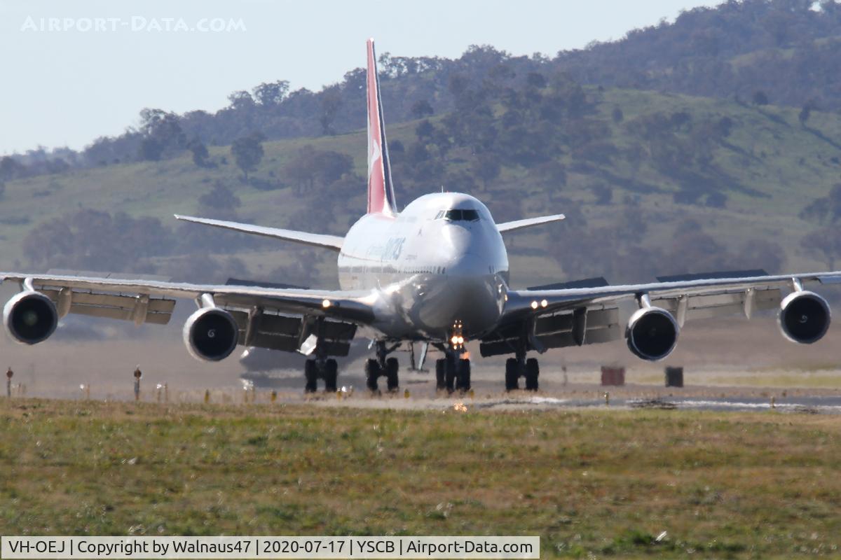 VH-OEJ, 2003 Boeing 747-438/ER C/N 32914, Qantas B747-438 VH-OEJ Cn 32914 rolling out at Canberra International Airport YSCB on Rwy 17 on 17Jul2020 - ending the last ever Qantas Boeing 747 Passenger Flight. The aircraft flew from Kosciuszko NP before orbiting Canberra and returning to YSCB.