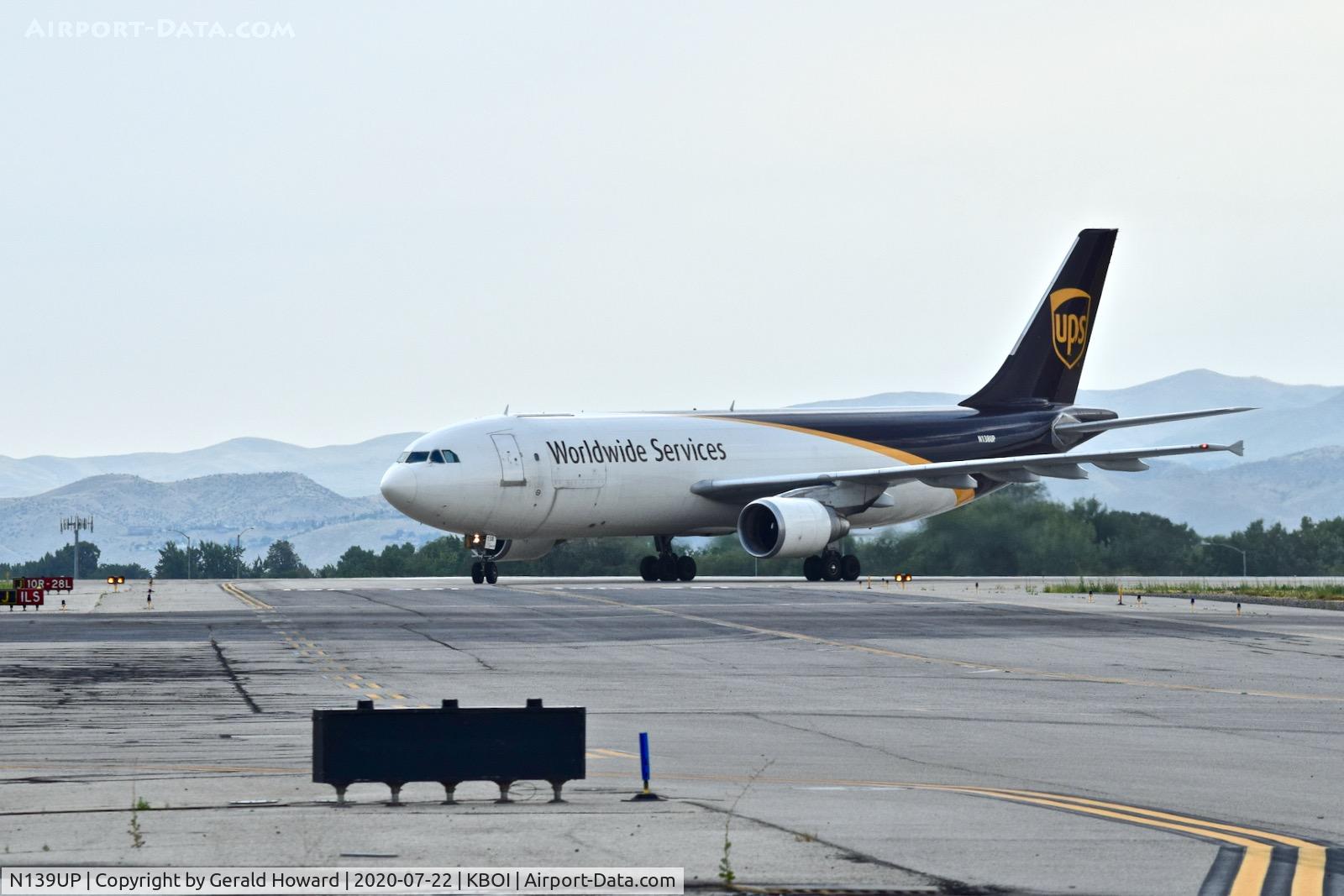 N139UP, 2001 Airbus A300F4-622R(F) C/N 0822, Due to construction, N138UP has to back taxi on RWY 10R to get to the UPS ramp.