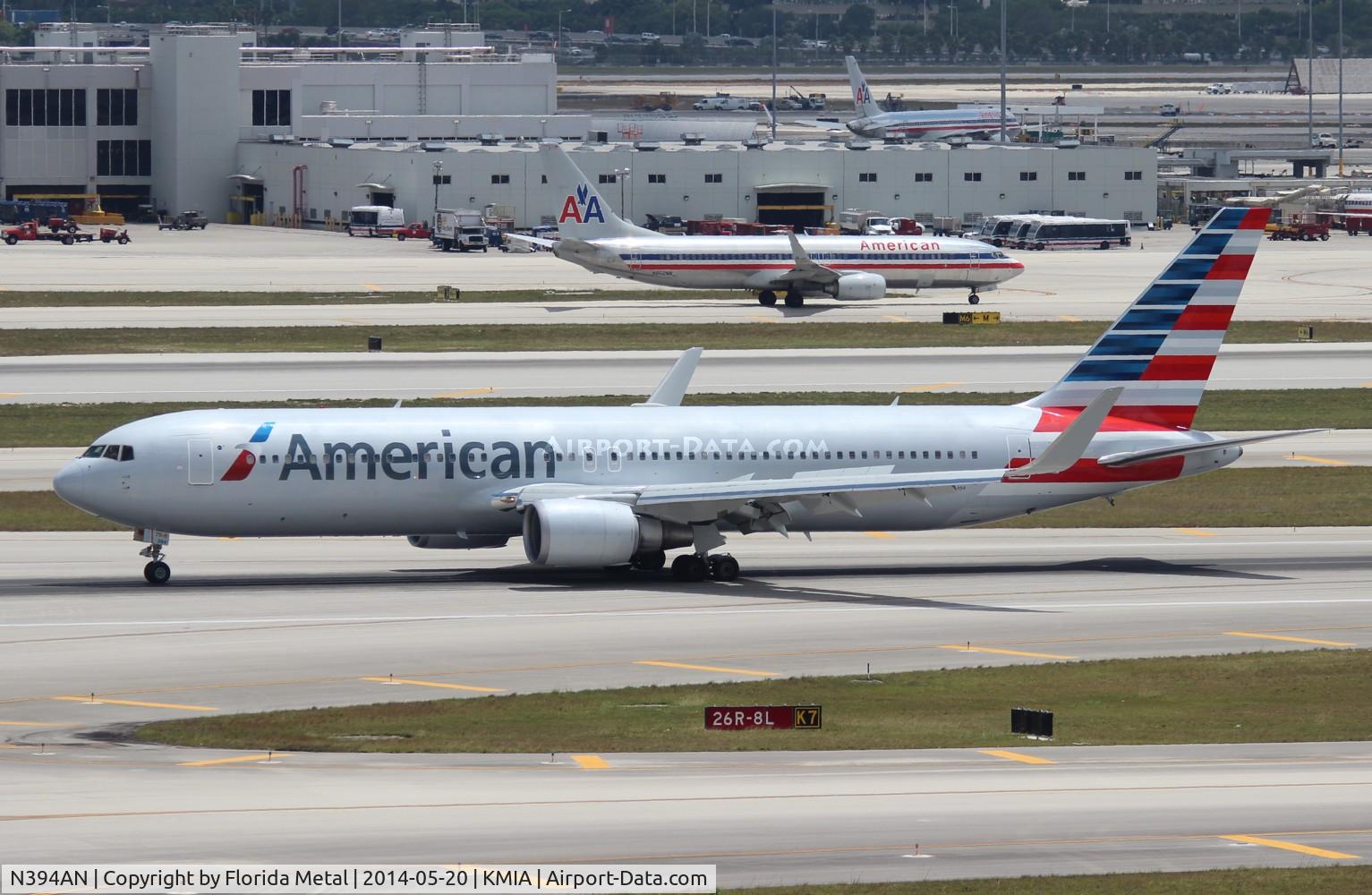 N394AN, 1998 Boeing 767-323/ER C/N 29431, MIA 2014