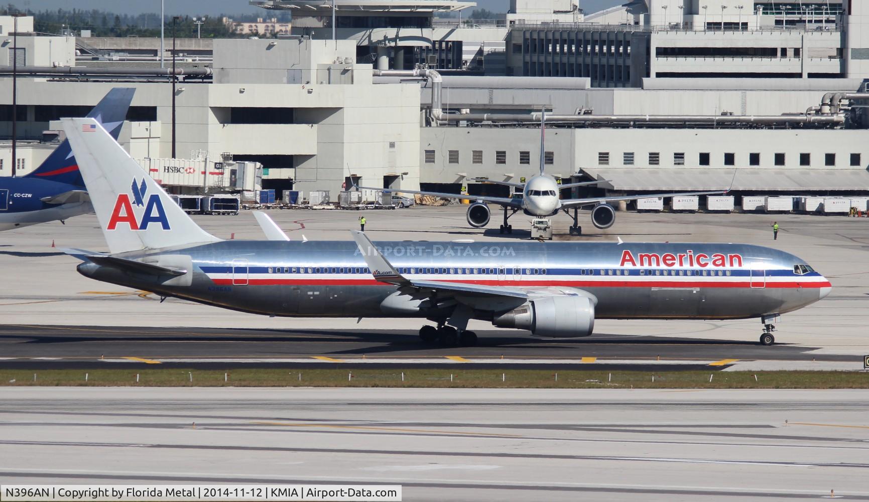 N396AN, 1999 Boeing 767-323/ER C/N 29603, MIA 2014