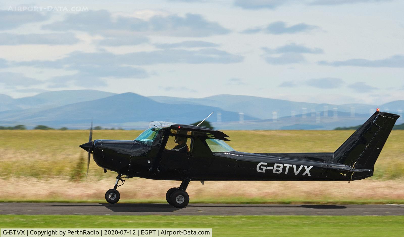 G-BTVX, 1979 Cessna 152 C/N 152-83375, Landing on rw 27