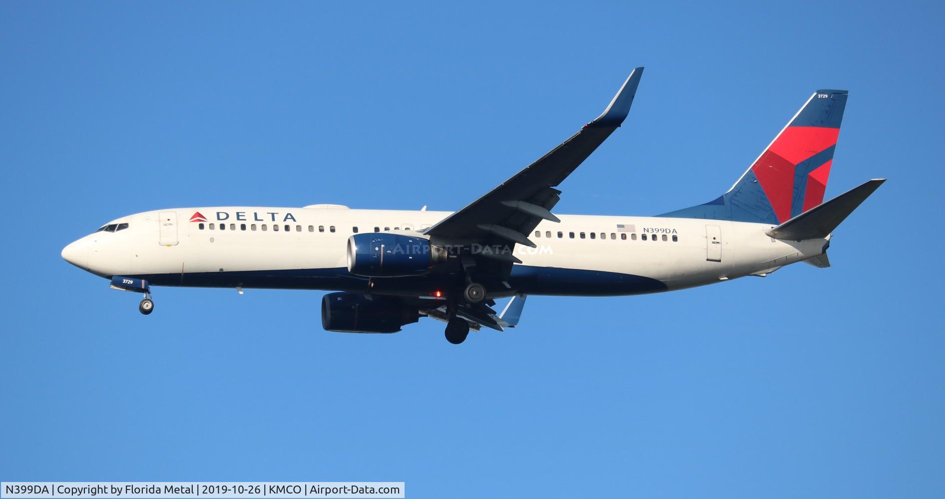 N399DA, 2000 Boeing 737-832 C/N 30379, MCO 2019