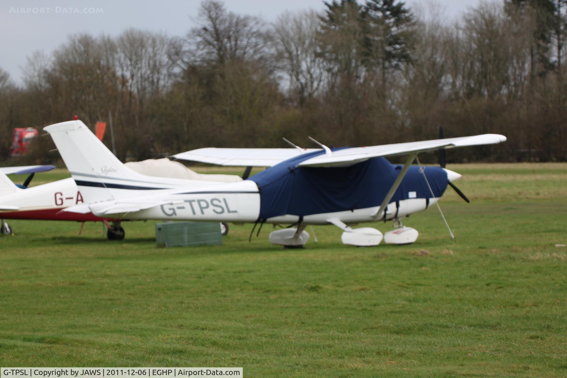 G-TPSL, 1998 Cessna 182S Skylane C/N 18280398, G-TPSL Cessna 182S at EGHP