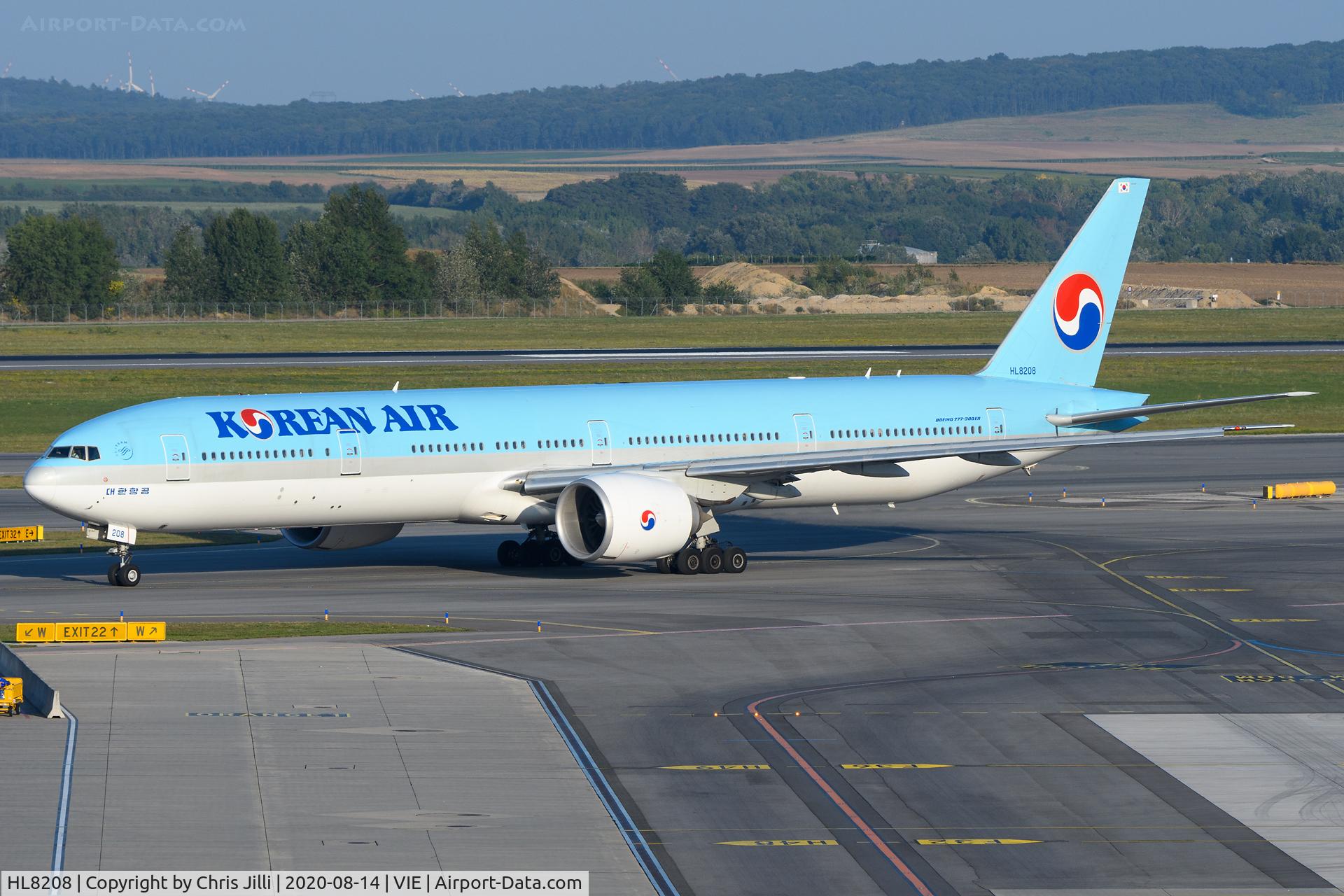 HL8208, 2010 Boeing 777-3B5/ER C/N 37645, Korean Air Lines