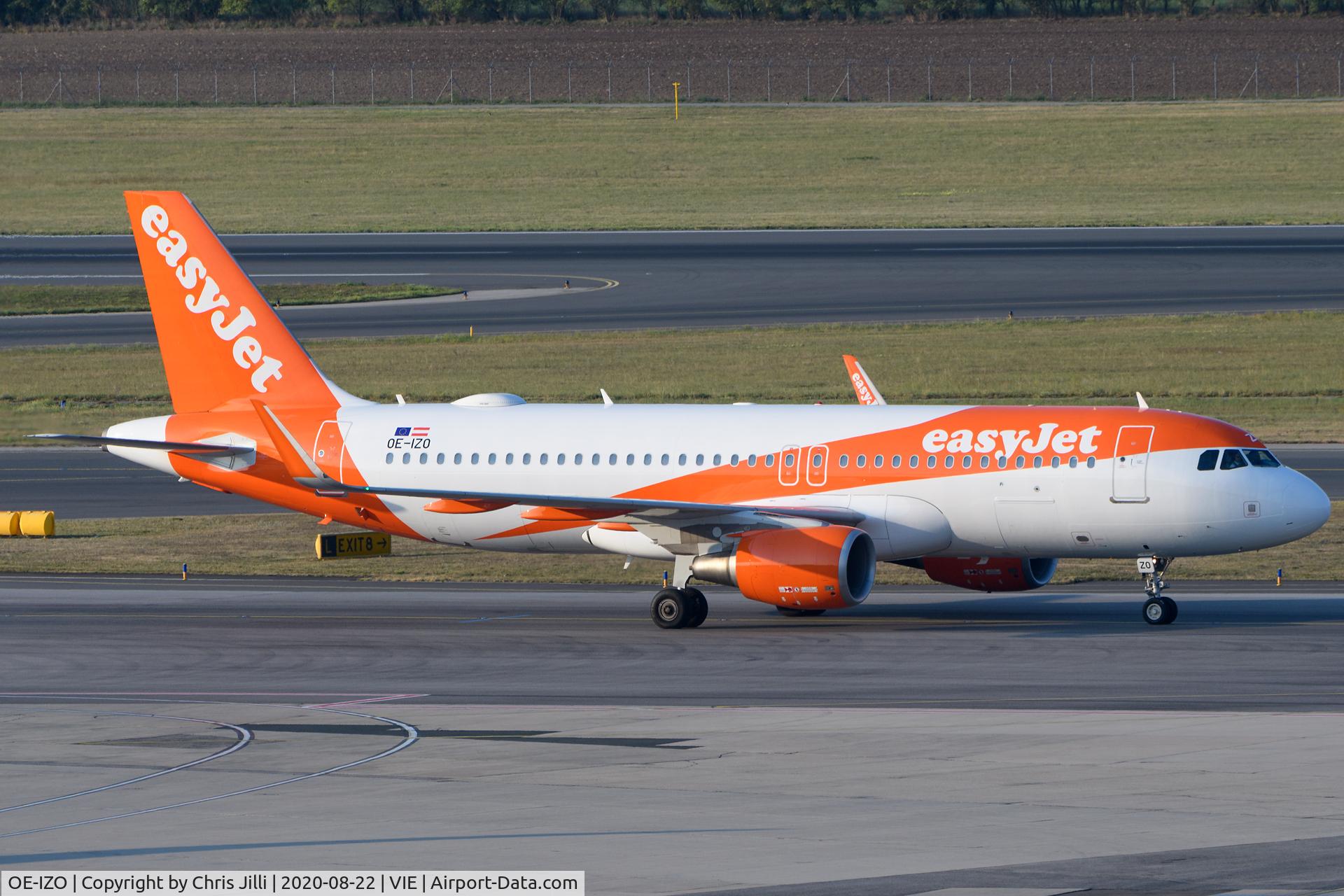 OE-IZO, 2013 Airbus A320-214 C/N 5522, easyJet Europe