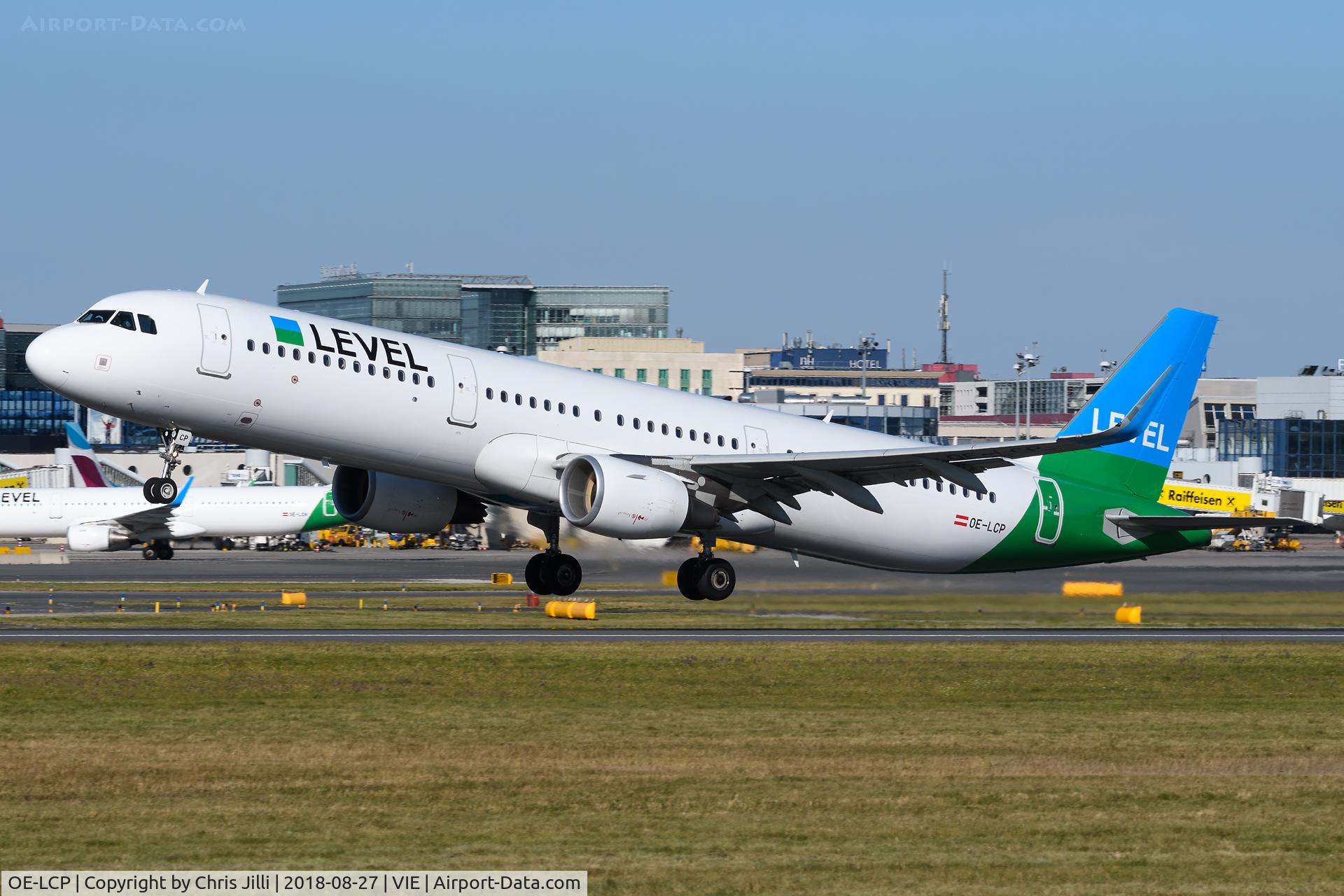 OE-LCP, 2015 Airbus A321-211 C/N 6629, Level