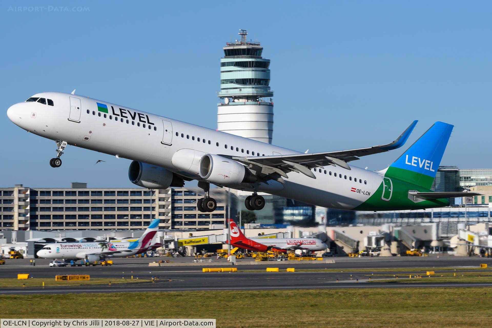 OE-LCN, 2015 Airbus A321-211 C/N 6454, Level
