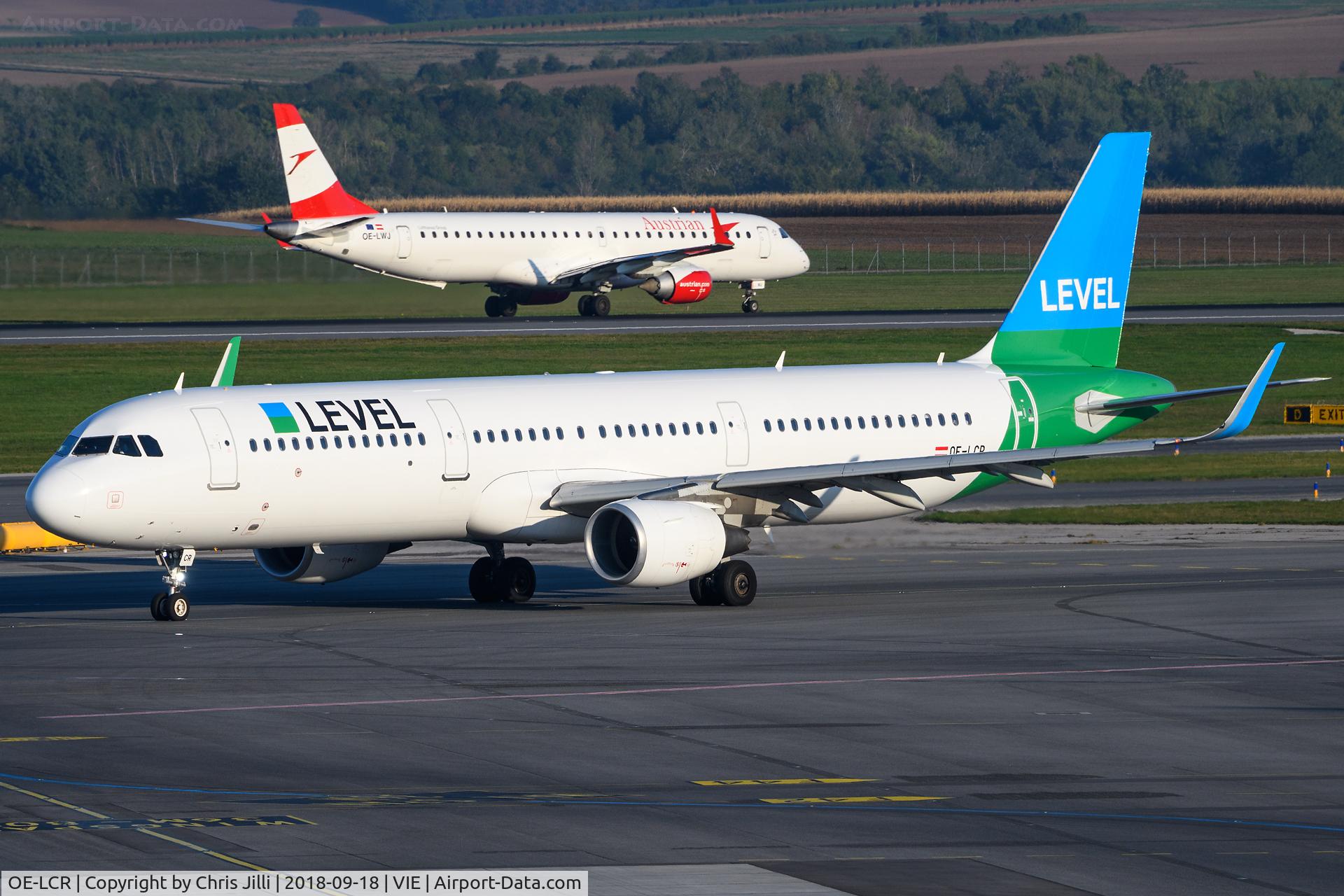 OE-LCR, 2015 Airbus A321-211 C/N 6719, Level
