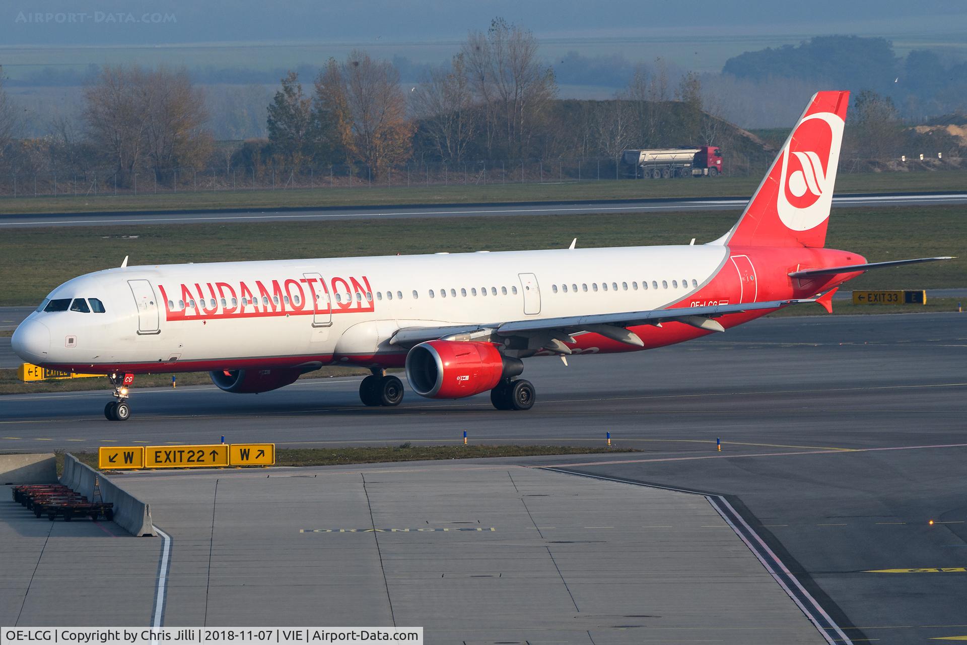 OE-LCG, 2003 Airbus A321-211 C/N 1988, Laudamotion