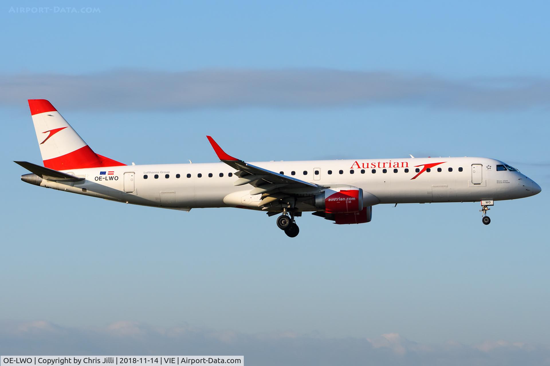 OE-LWO, 2012 Embraer 195LR (ERJ-190-200LR) C/N 19000555, Austrian Airlines