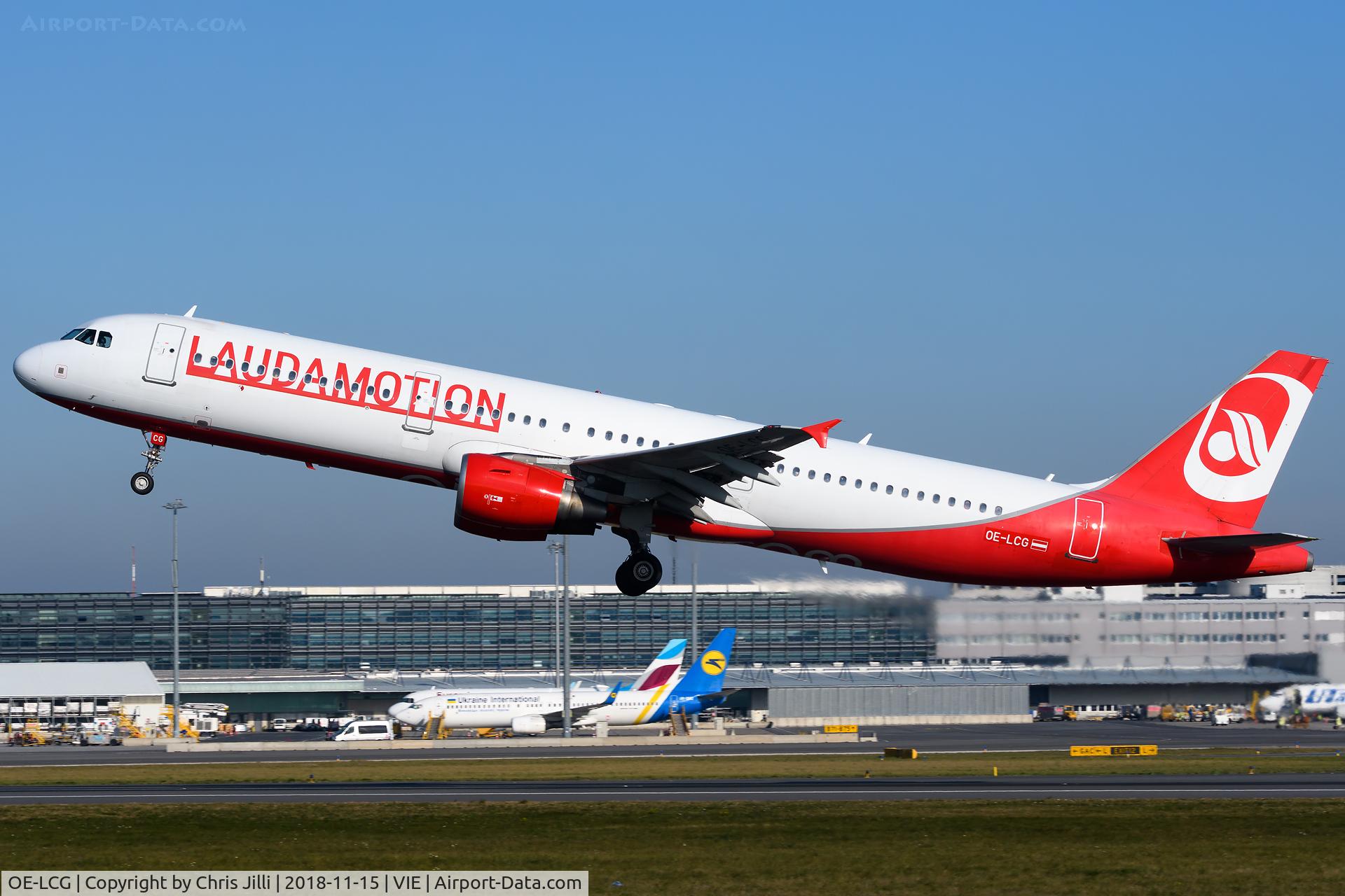 OE-LCG, 2003 Airbus A321-211 C/N 1988, Laudamotion