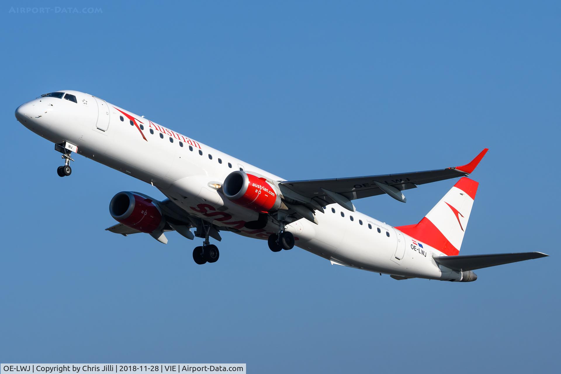 OE-LWJ, 2012 Embraer 195LR (ERJ-190-200LR) C/N 19000507, Austrian Airlines