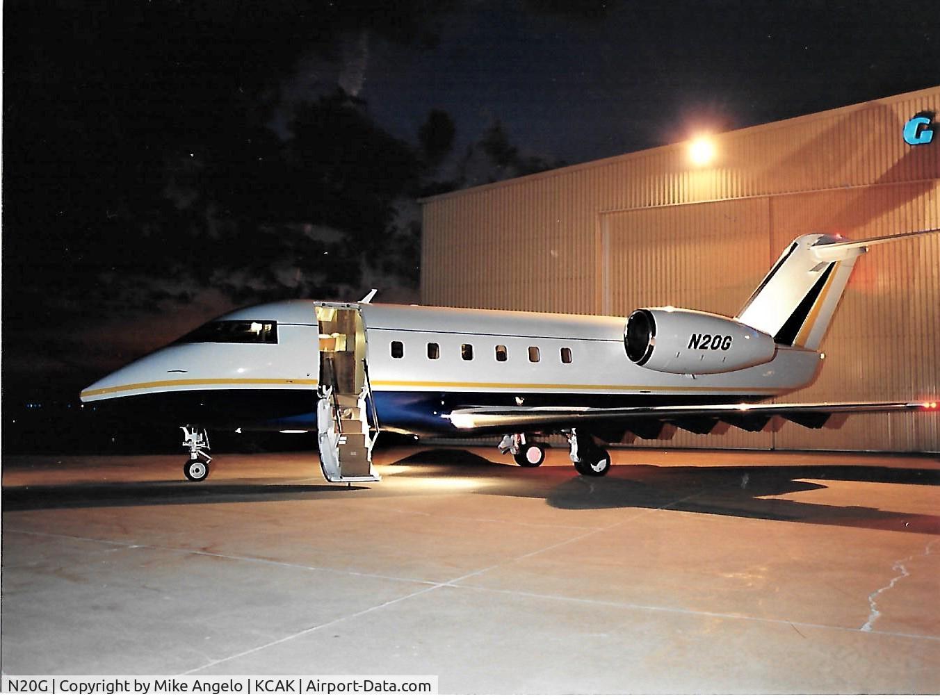 N20G, 1982 Canadair Challenger 600 (CL600-1A11) C/N 1085, CL 600 sn1085 is the last CL600 built in 1982 and was purchased new by Goodyear Tire  and Rubber Co.
