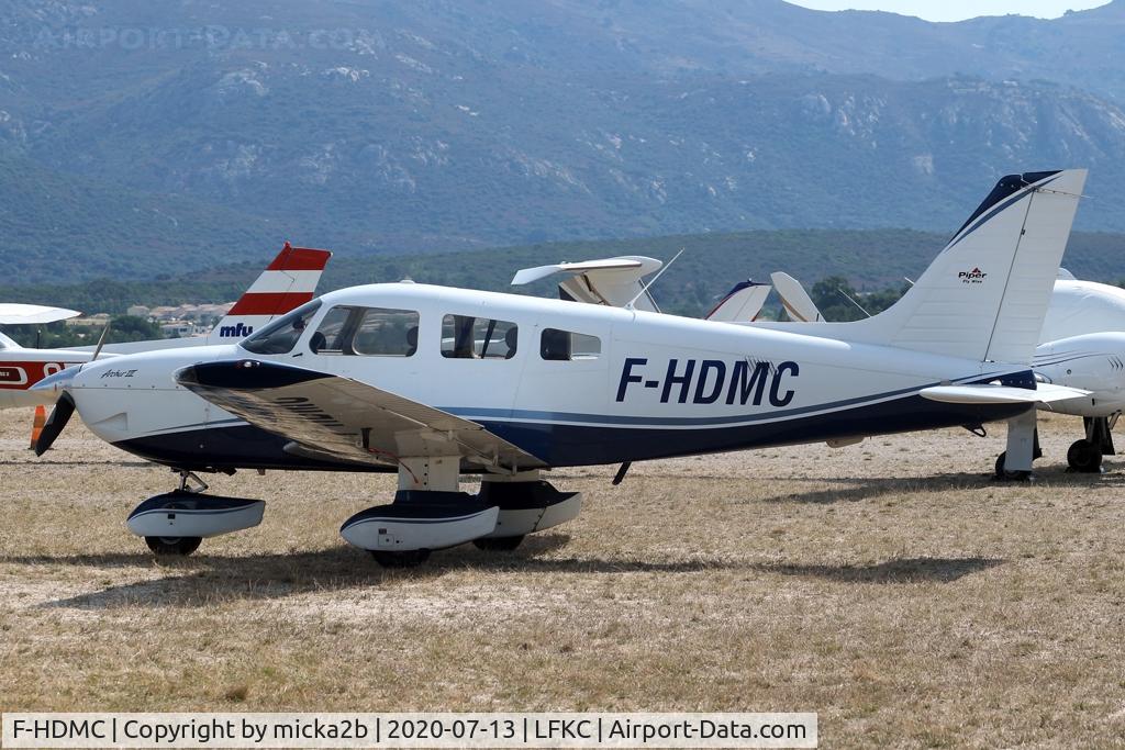 F-HDMC, 2008 Piper PA-28-181 Archer III C/N 2843667, Parked