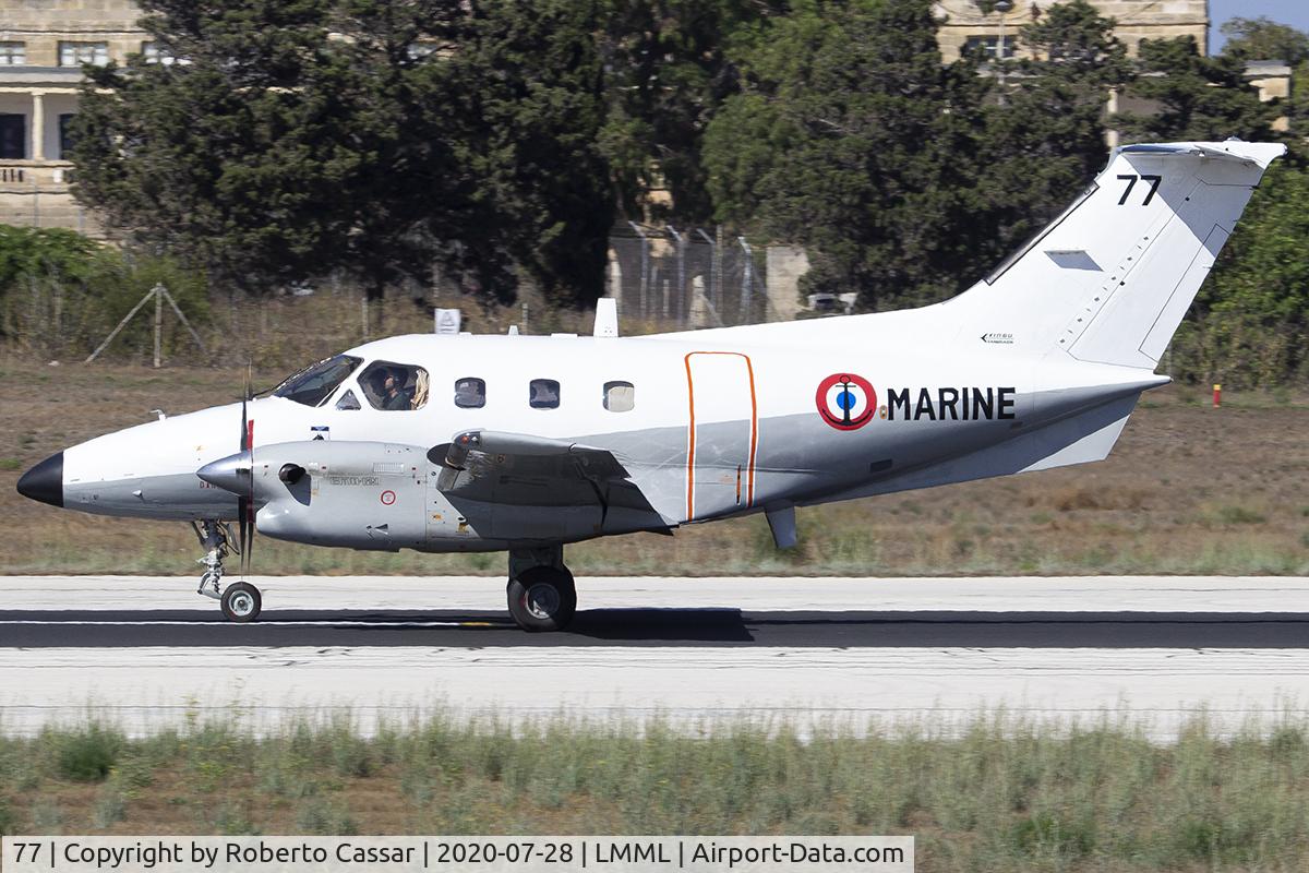 77, Embraer EMB-121AN Xingu C/N 121077, Runway 31