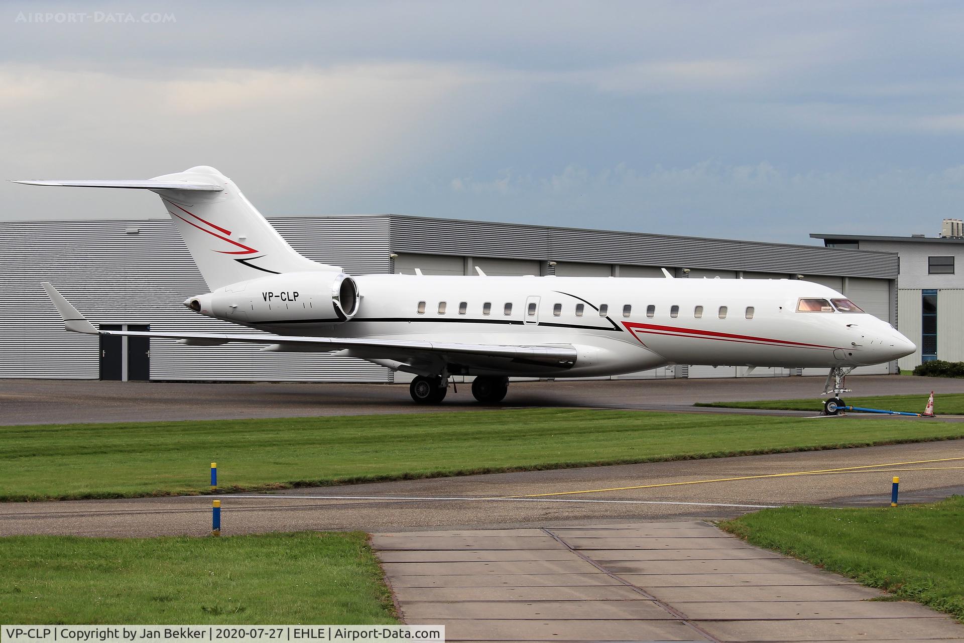 VP-CLP, Bombardier BD-700-1A10 Global Express XRS C/N 9267, Lelystad Airport, just after a respray