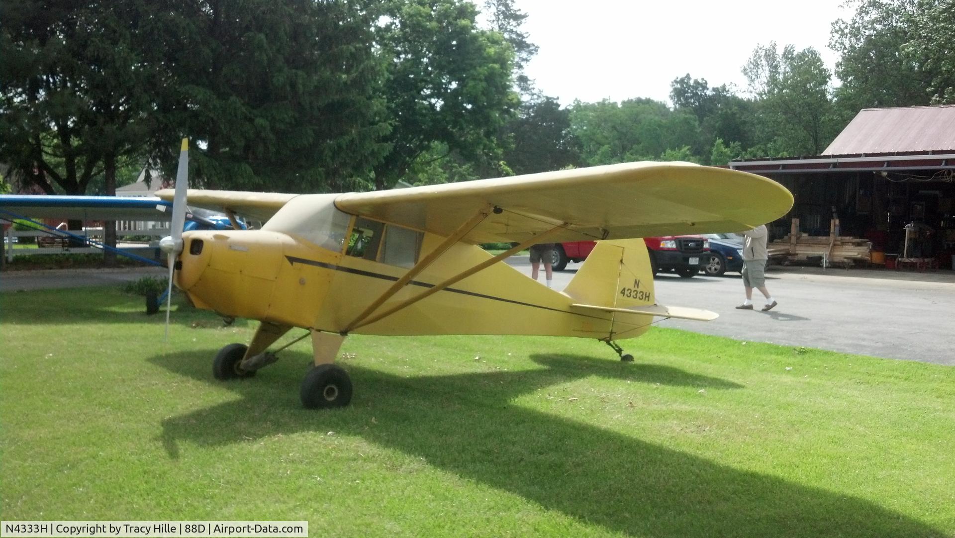 N4333H, 1948 Piper PA-15 Vagabond C/N 15-116, Photo taken after she sat for 31 years. Owner was going to restore her when he retired... I bought her from his estate and am doing a full restoration.