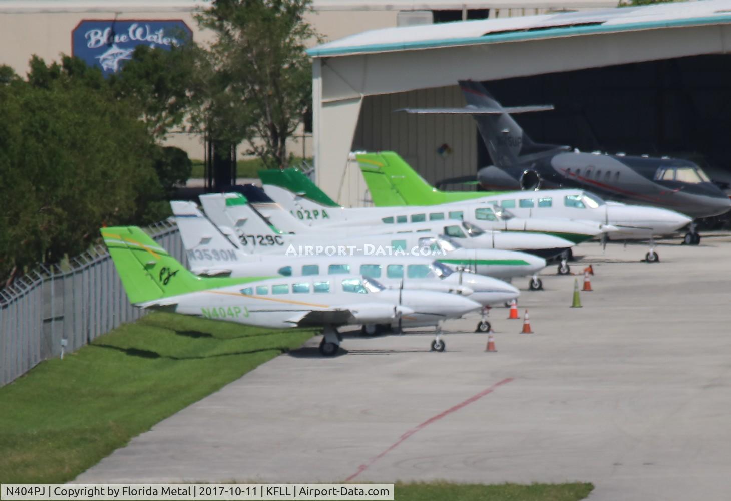 N404PJ, 1981 Cessna 402C Businessliner C/N 402C0513, FLL 2017