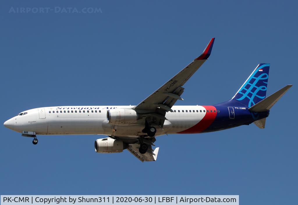 PK-CMR, 2001 Boeing 737-86J C/N 30568, On landing @LFBF after returned to lessor... Actually stored...