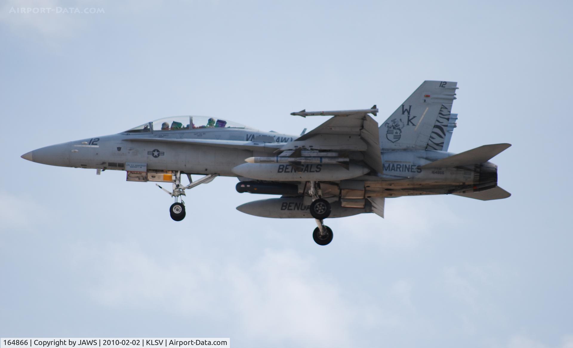 164866, McDonnell Douglas F/A-18D Hornet C/N 1198/D114, 164866 WK-12 McDonnell Douglas F/A-18D Hornet, c/n: 1198/D114 @ KLSV