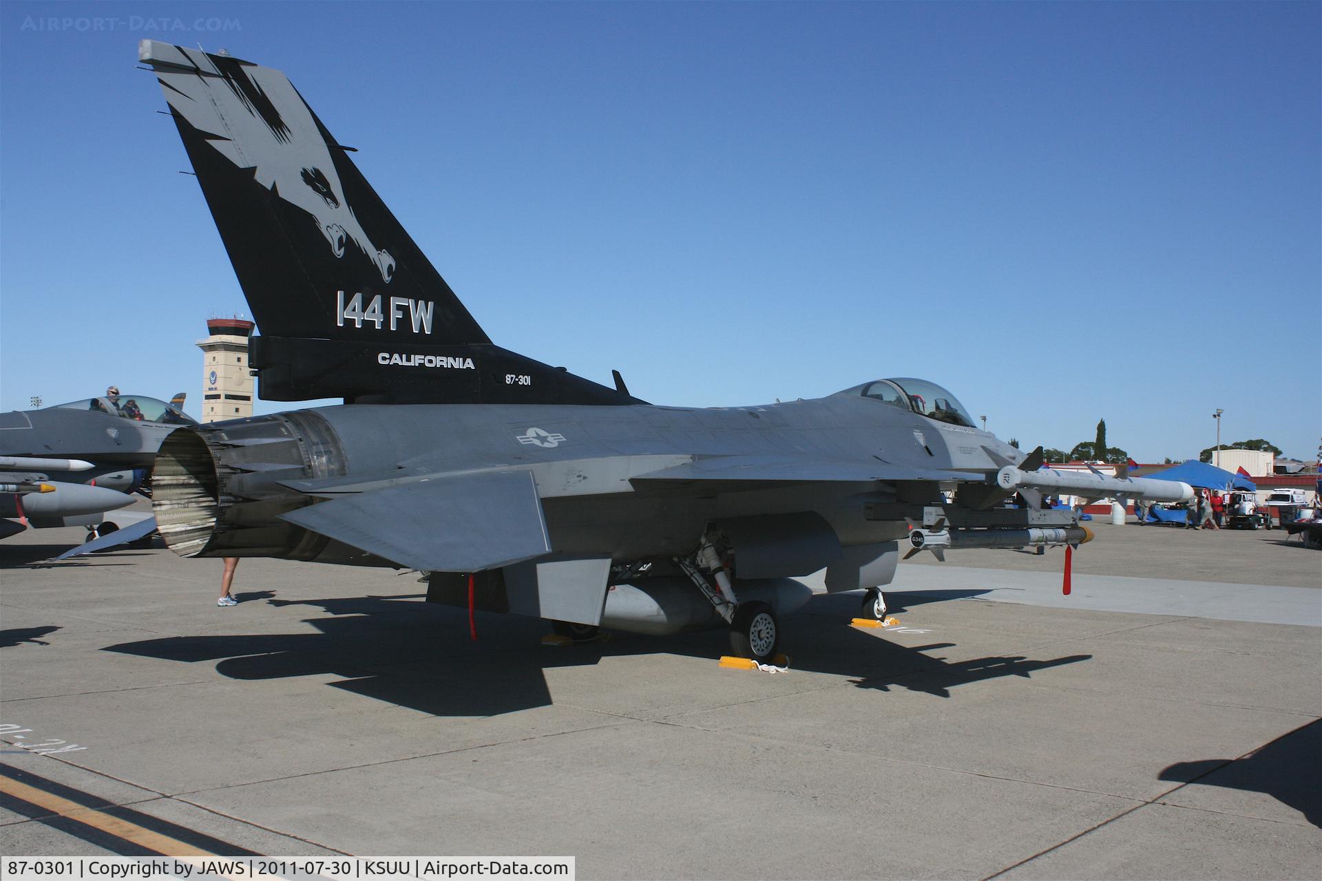87-0301, General Dynamics F-16C Fighting Falcon C/N 5C-562, 87-0301 General Dynamics F-16C Fighting Falcon, c/n: 5C-562 CA ANG @ KSUU
