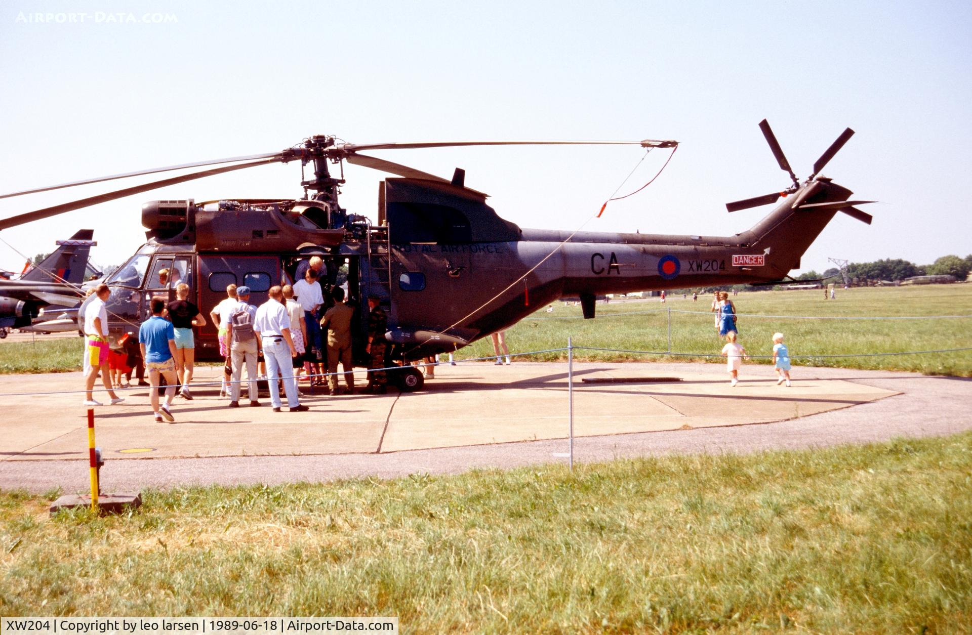 XW204, 1971 Westland Puma HC.1 C/N 1074/F9751, Værløse Air Base Denmark 18.6.1989