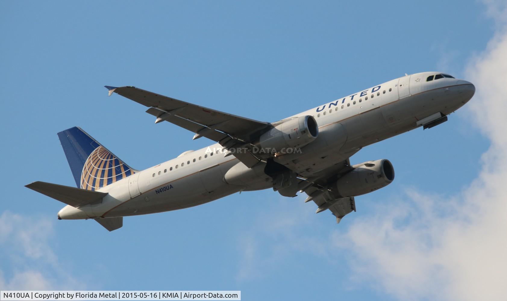 N410UA, 1994 Airbus A320-232 C/N 463, MIA 2015