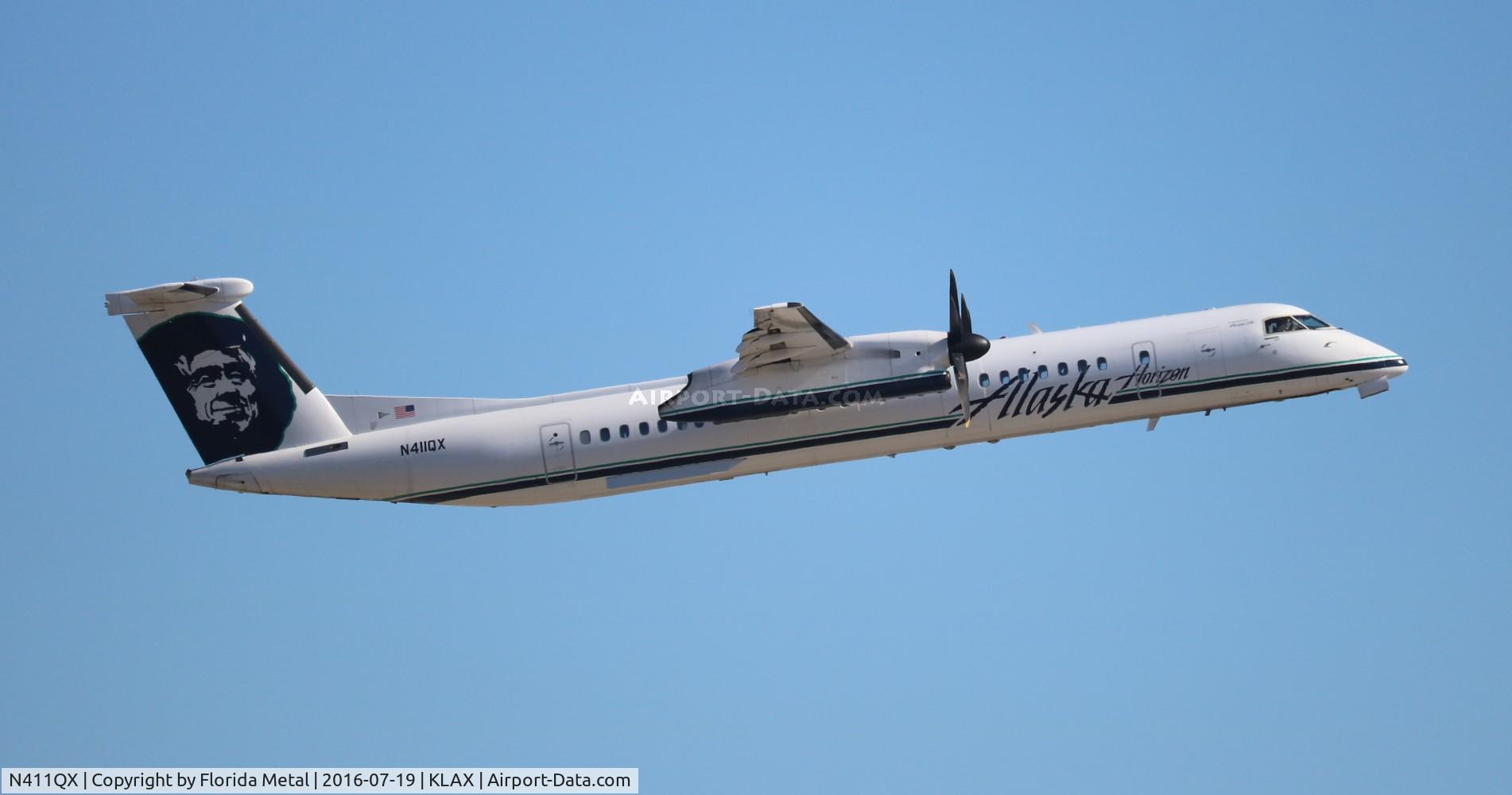 N411QX, 2001 Bombardier DHC-8-402 Dash 8 C/N 4055, LAX 2016